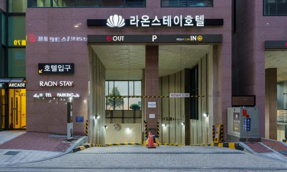 Raonstay in Perla Hotel