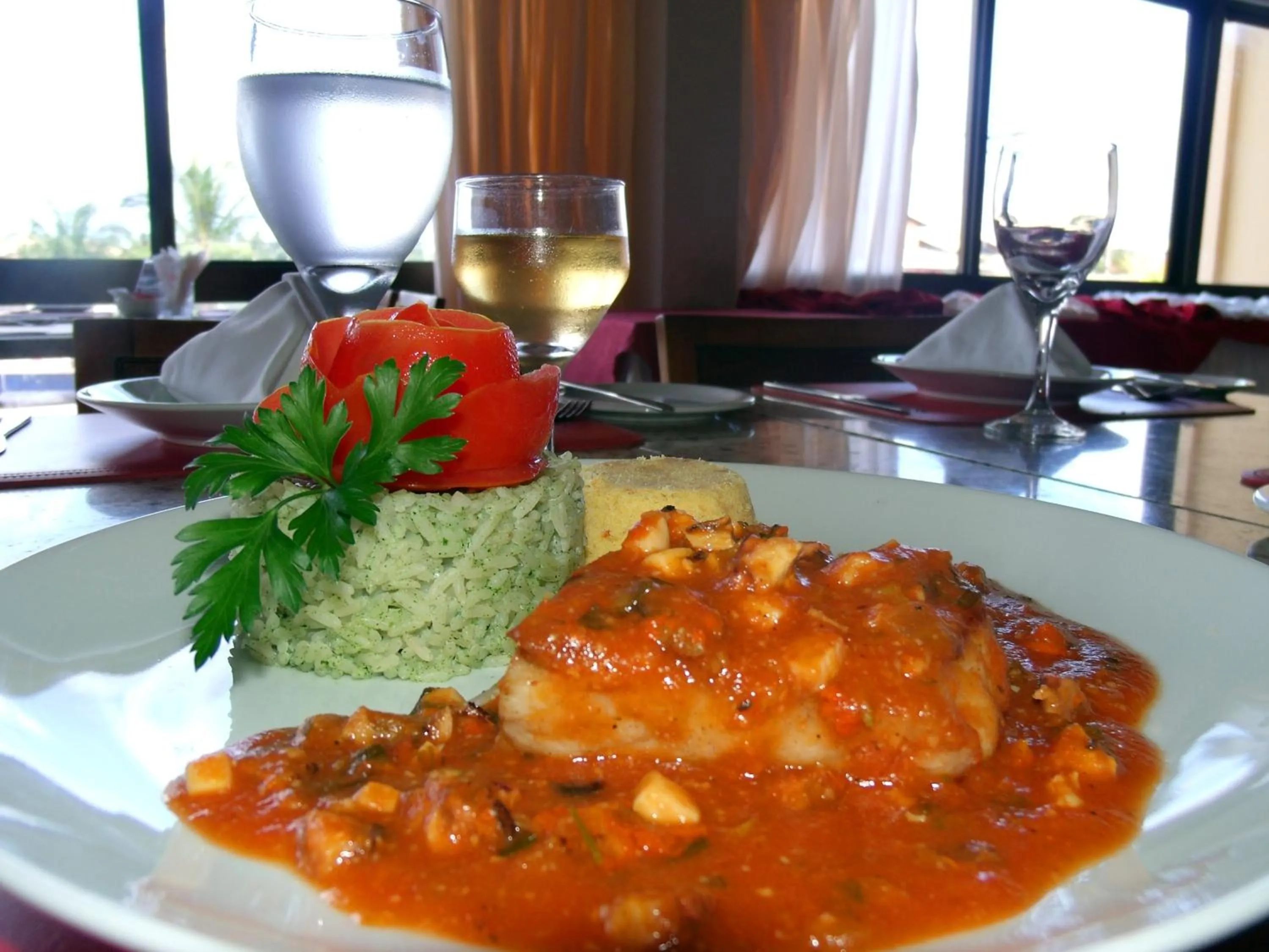 Restaurant/places to eat in Catussaba Business Hotel