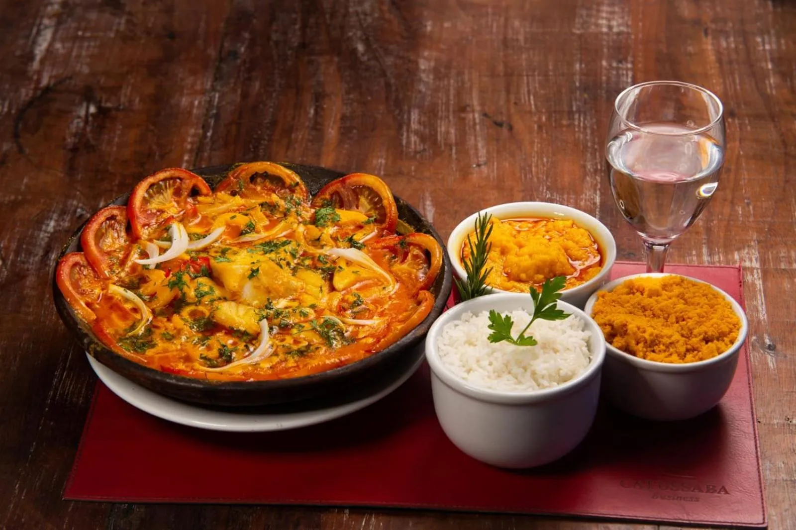 Restaurant/places to eat in Catussaba Business Hotel