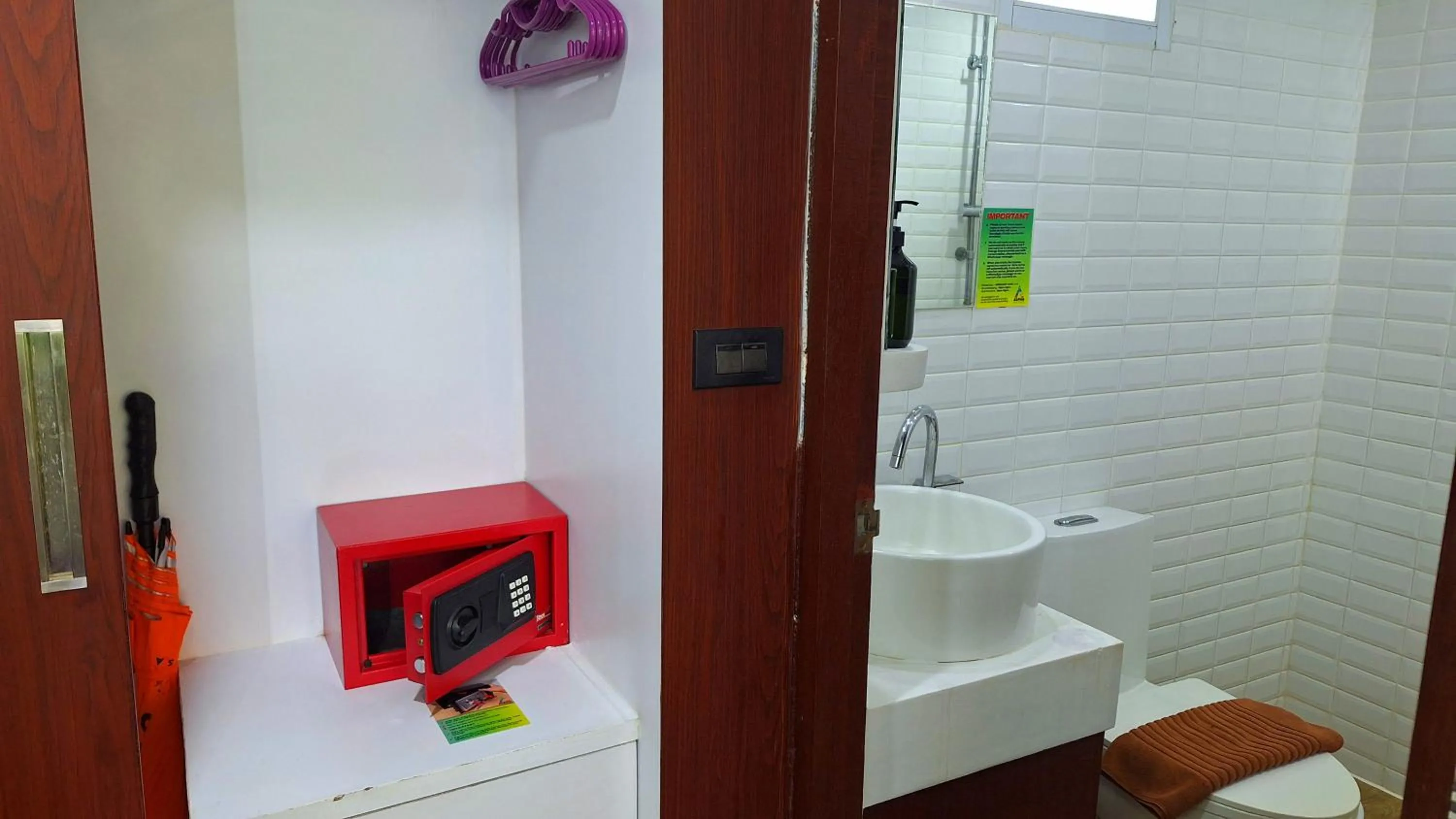 safe in Alpha Gay Resort & Spa - Men Only