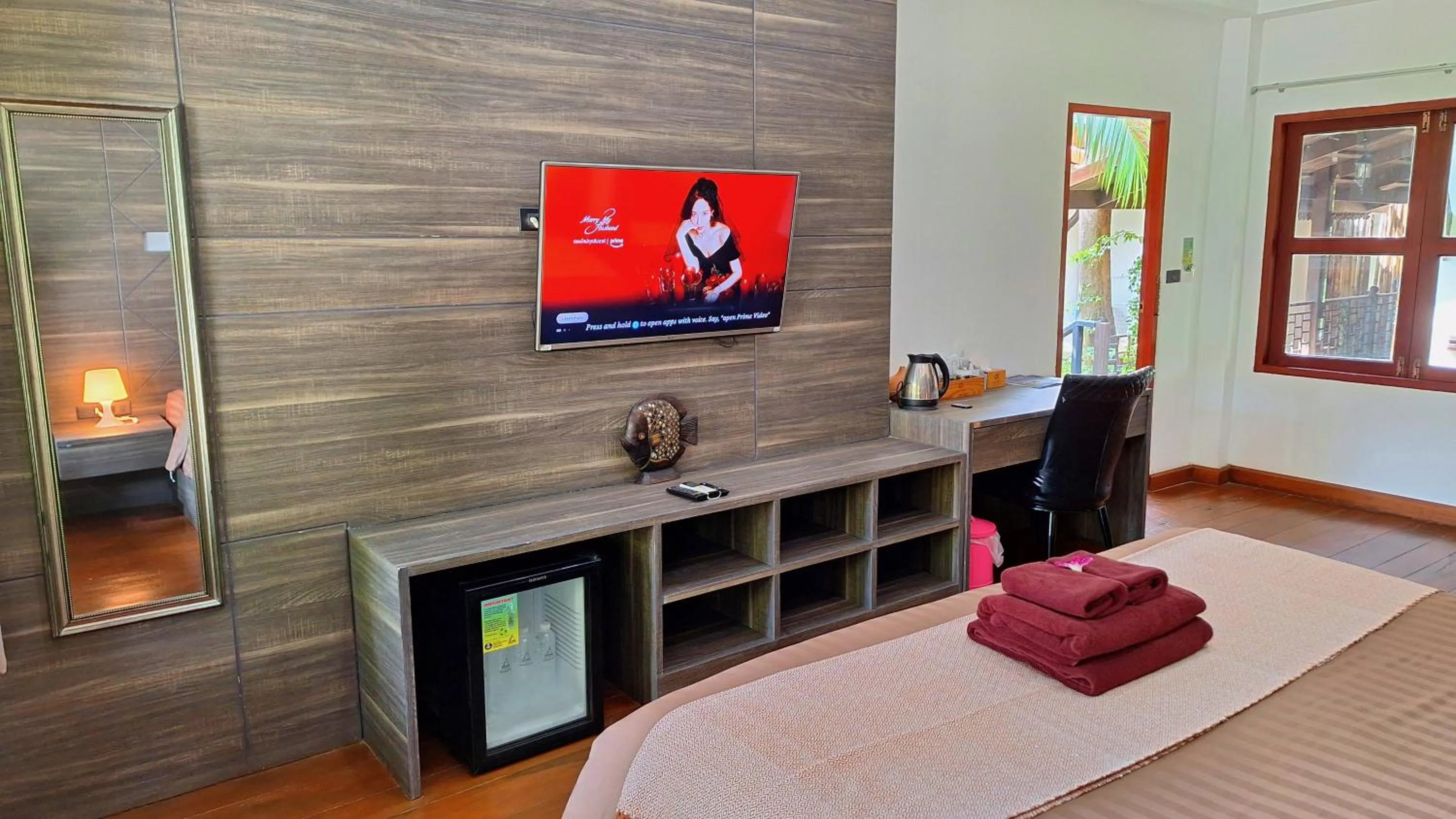 Evening entertainment, Bed in Alpha Gay Resort & Spa - Men Only