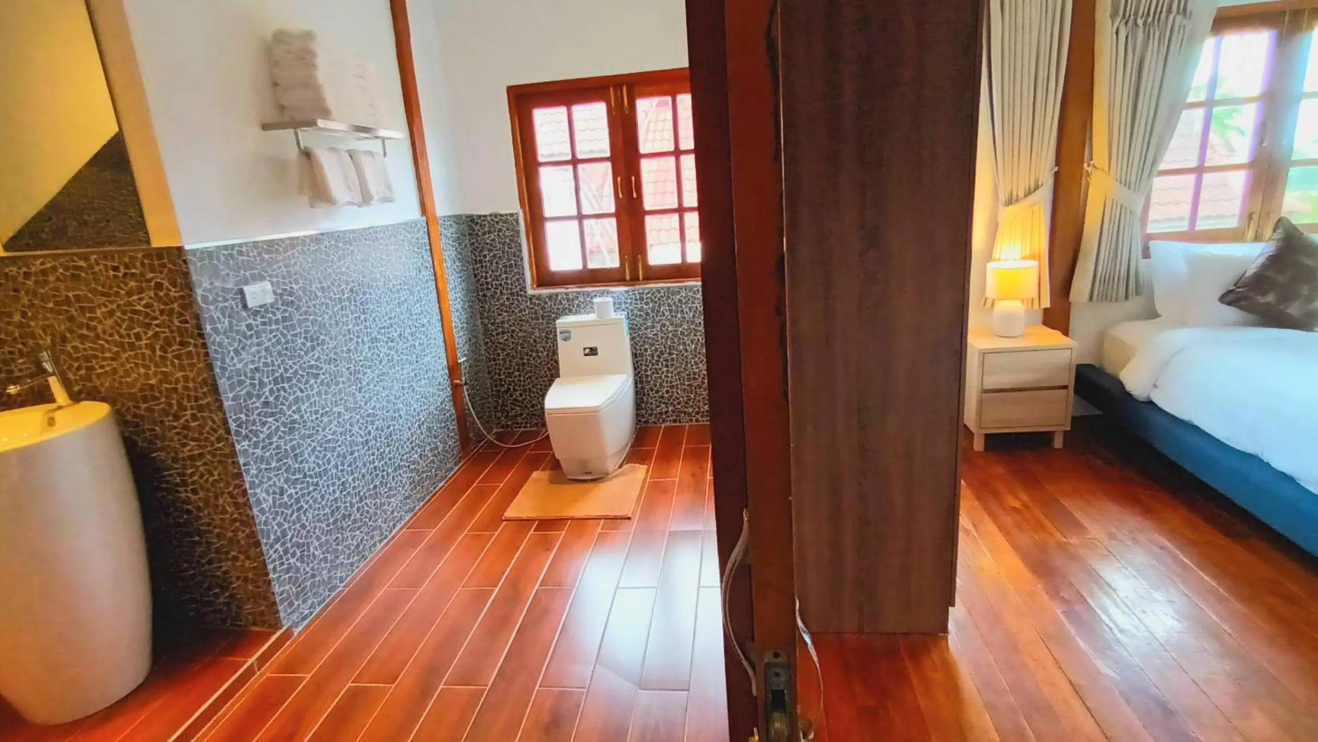 Toilet, Bed in Alpha Gay Resort & Spa - Men Only