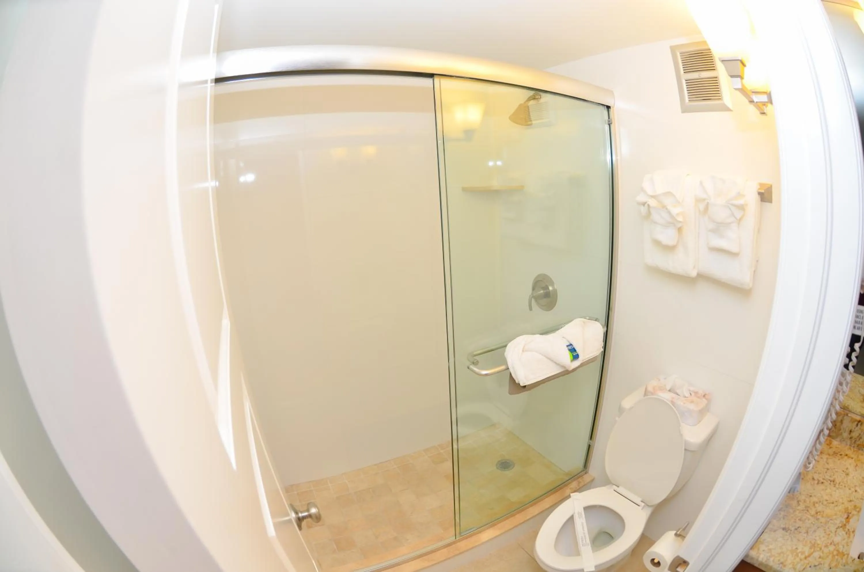 Bathroom in Gulfcoast Inn Naples