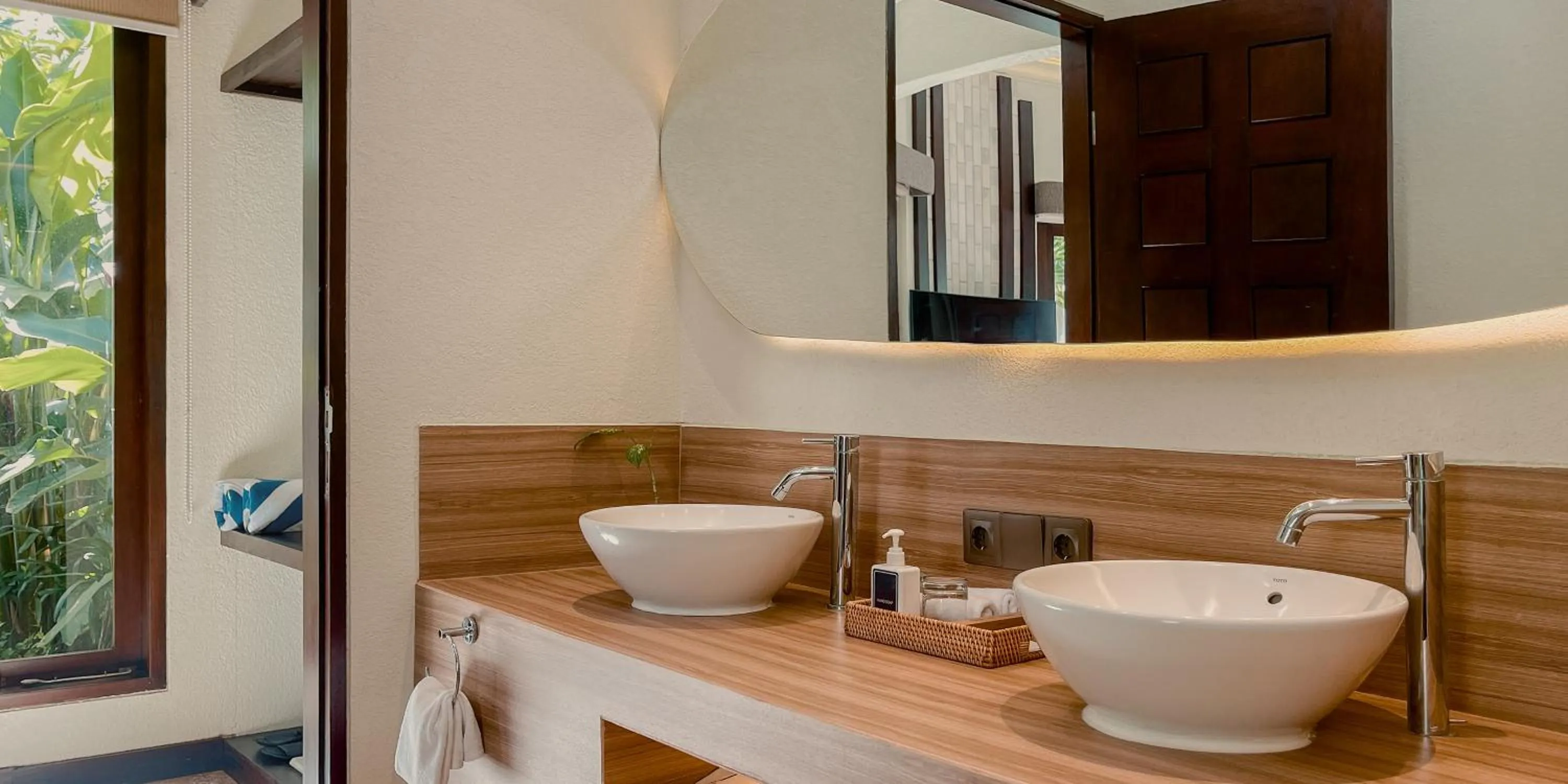 Bathroom in Aruni Bali Jimbaran Boutique Villa