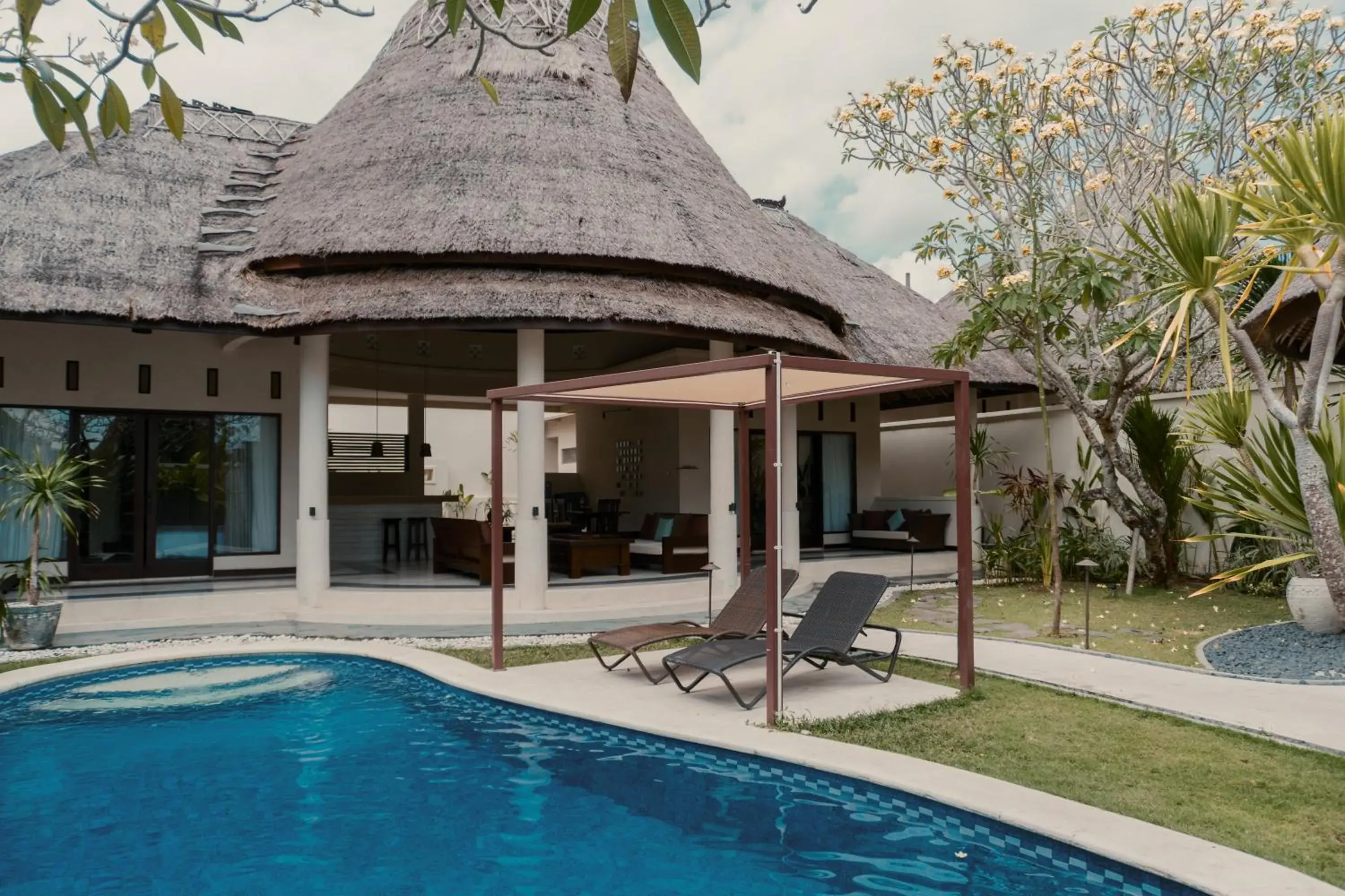 Three-Bedroom Villa with Private Pool and Garden in Aruni Bali Jimbaran Boutique Villa Three-Bedroom Villa with Private Pool and Garden in Aruni Bali Jimbaran Boutique Villa