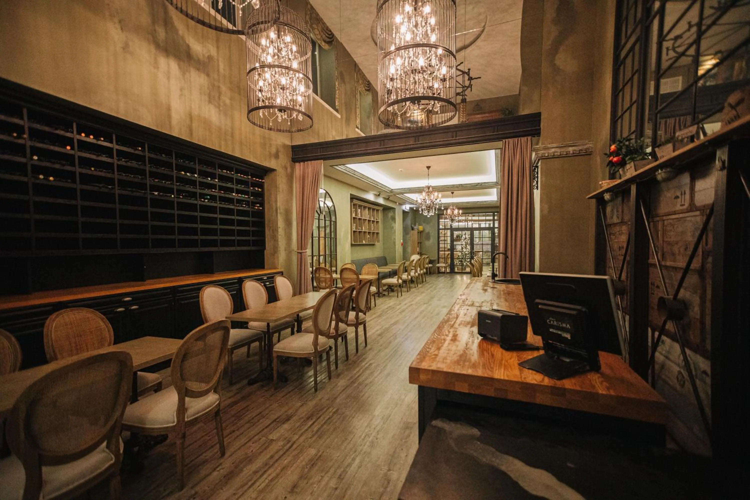 Restaurant/places to eat in Rixwell Viru Square Hotel