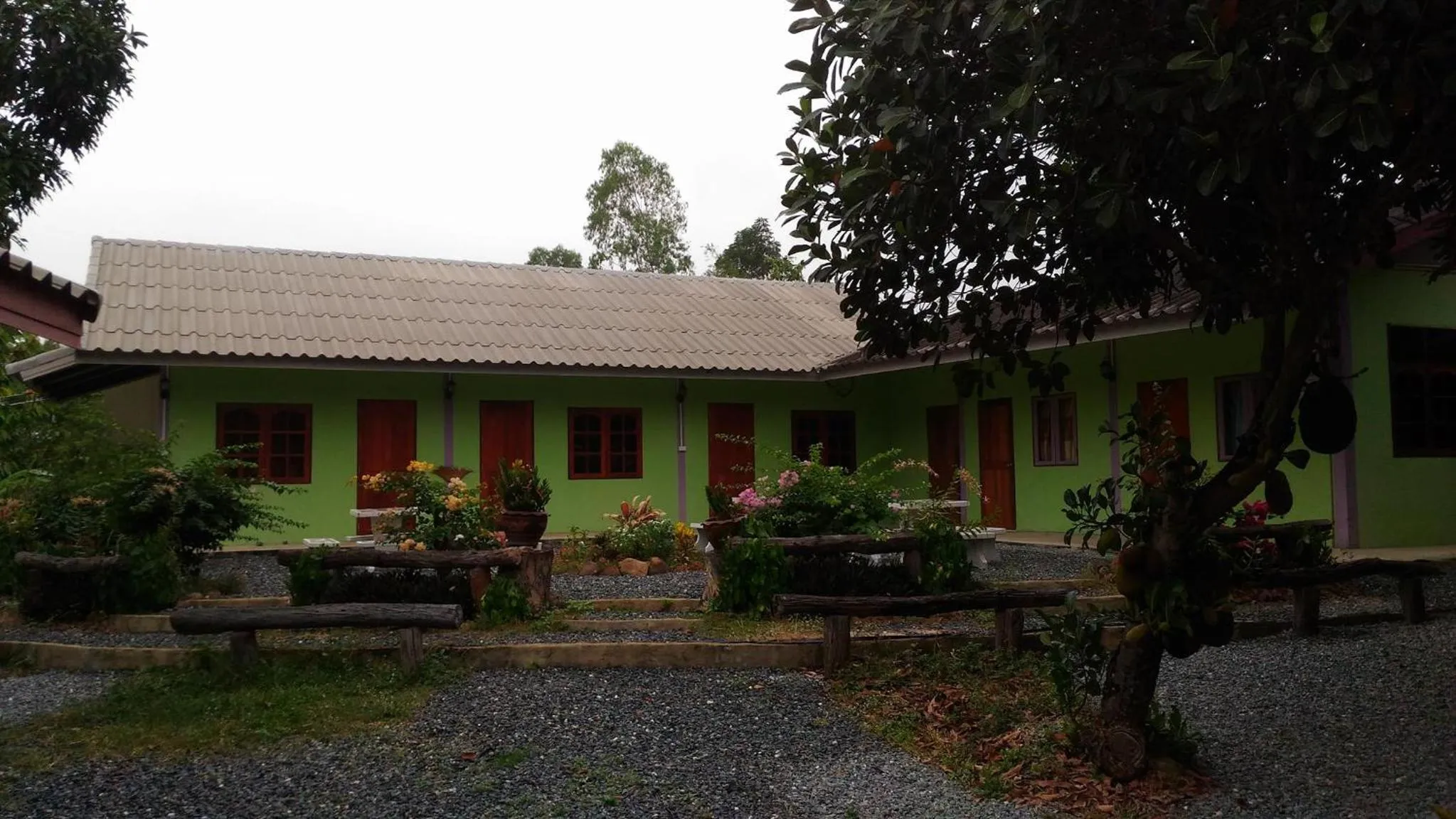 Garden view in Areeya Resort