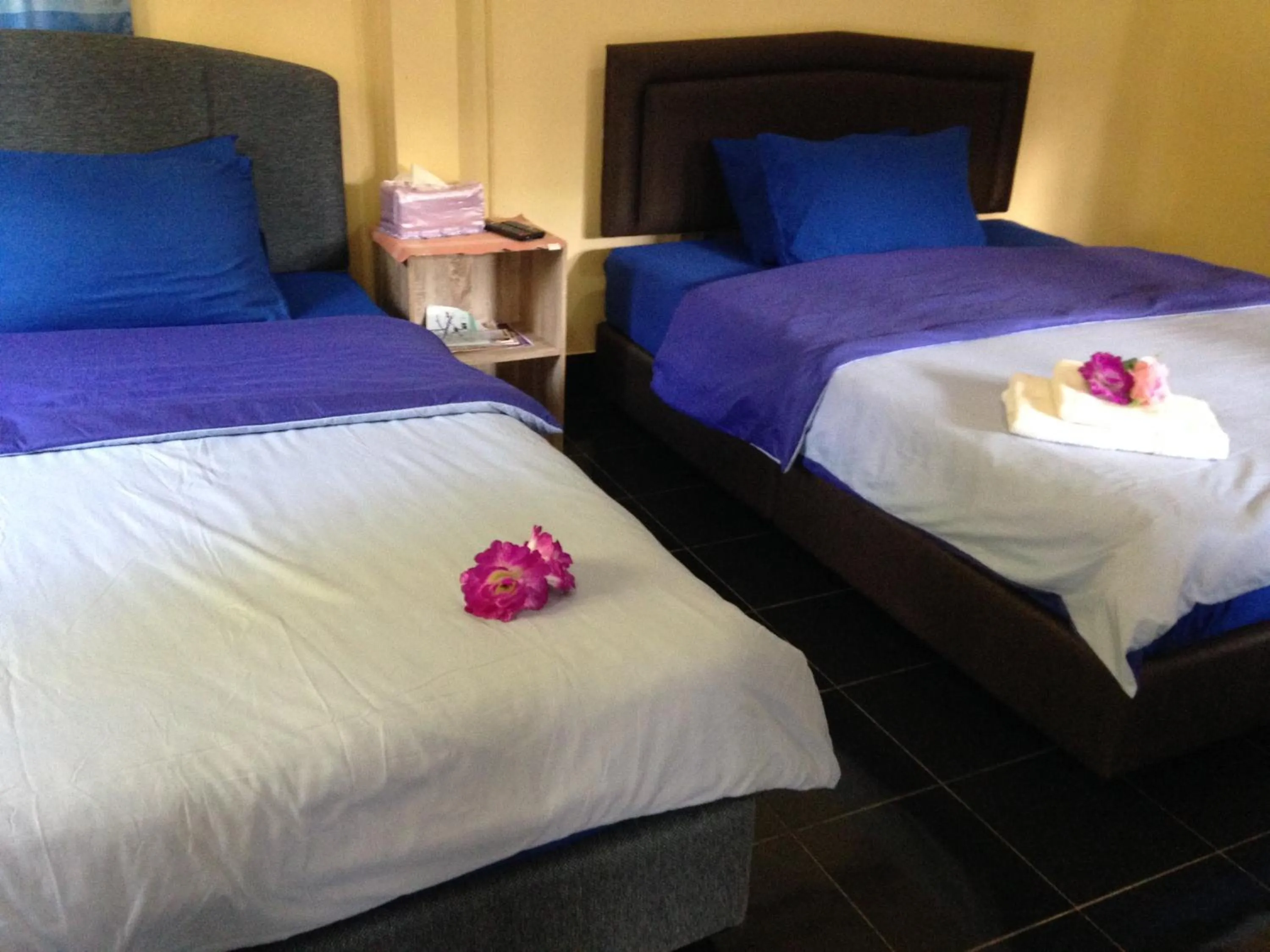 Bedroom, Bed in Areeya Resort