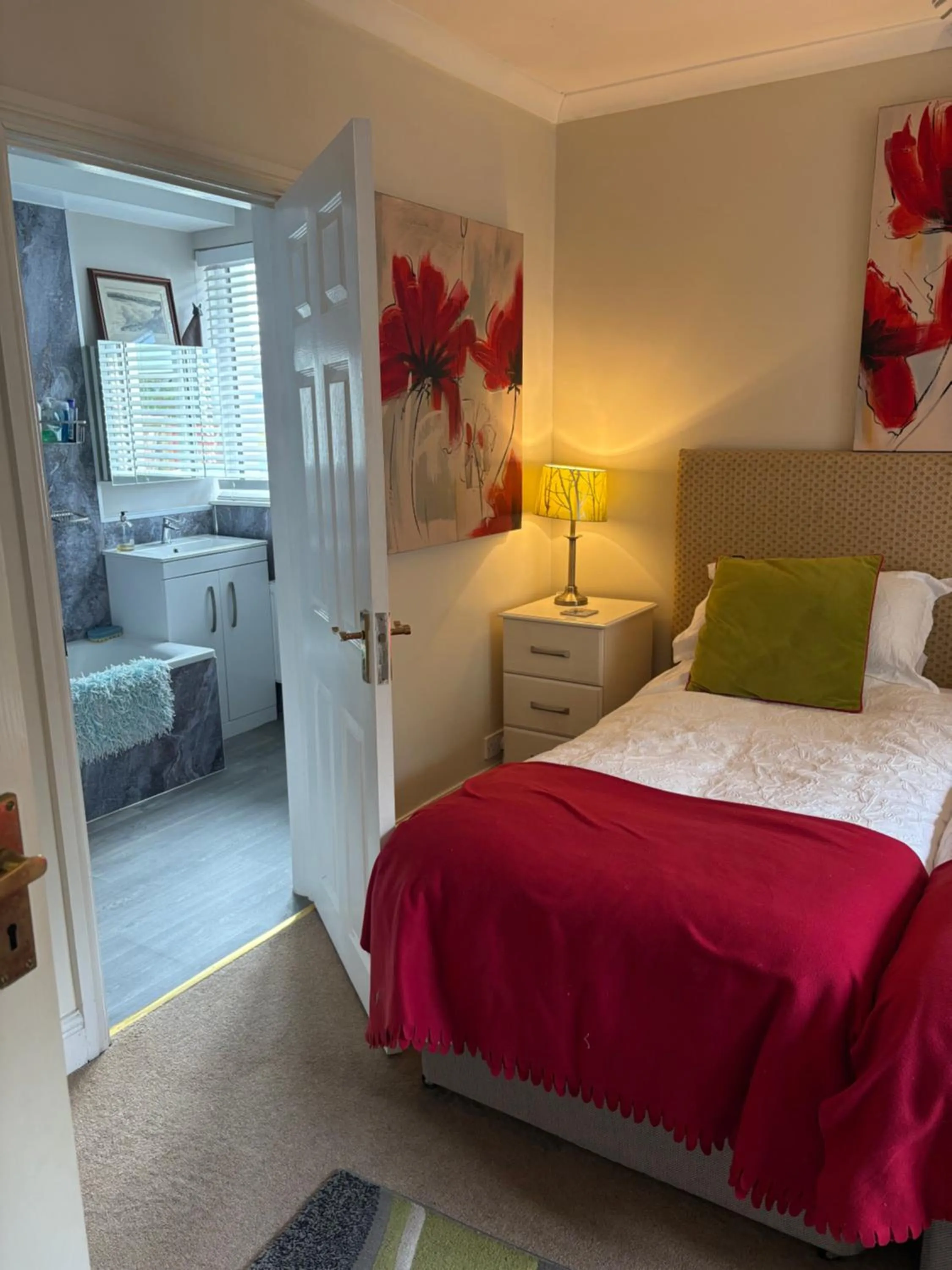 Bed in Gwynarth Guest House