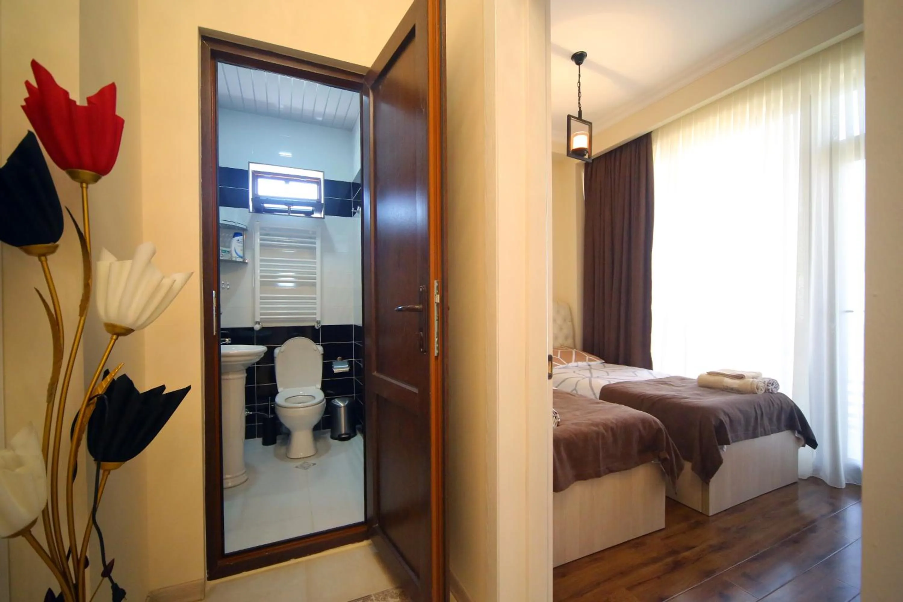 Bedroom, Bed in Hotel Balcony