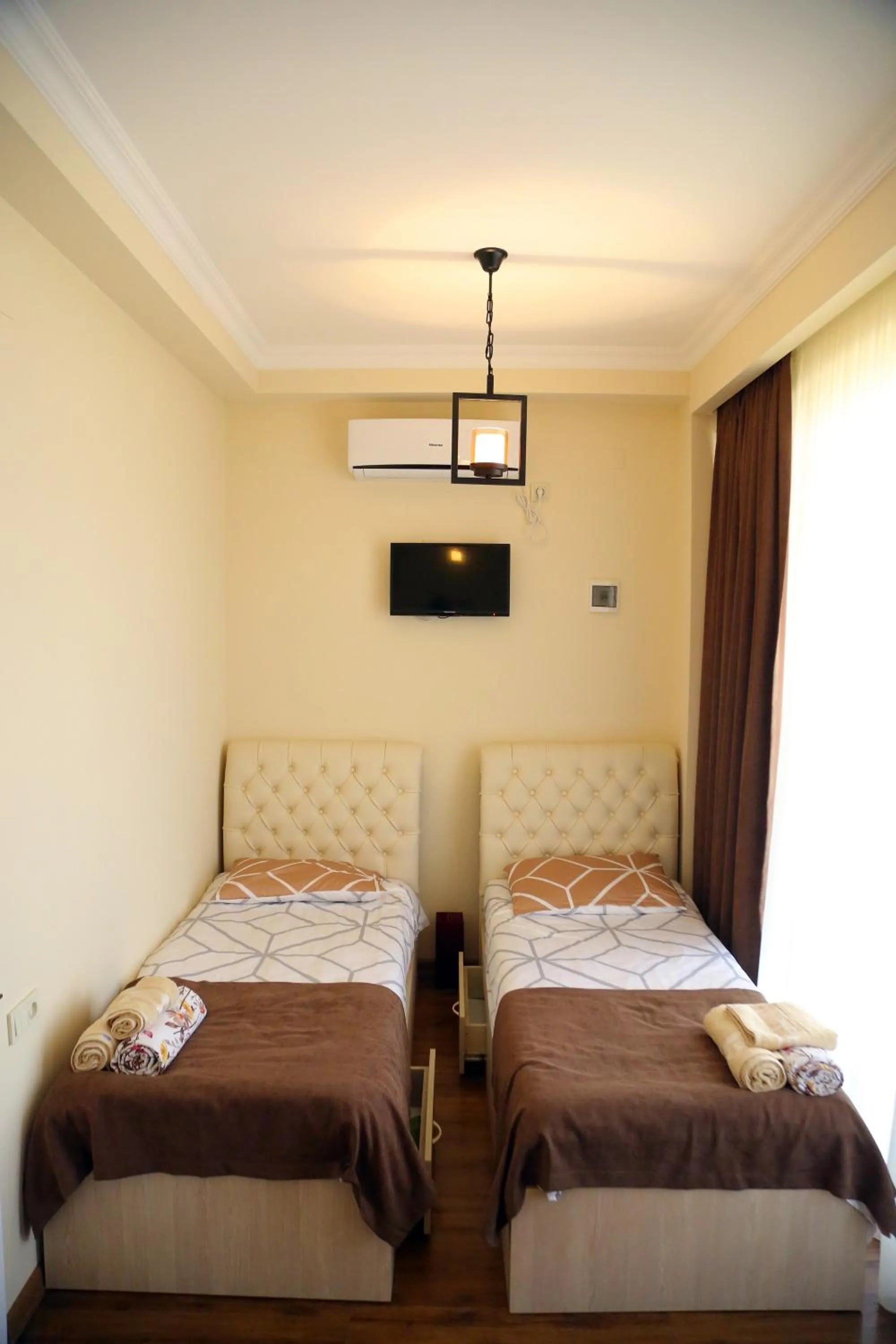 Bedroom, Bed in Hotel Balcony