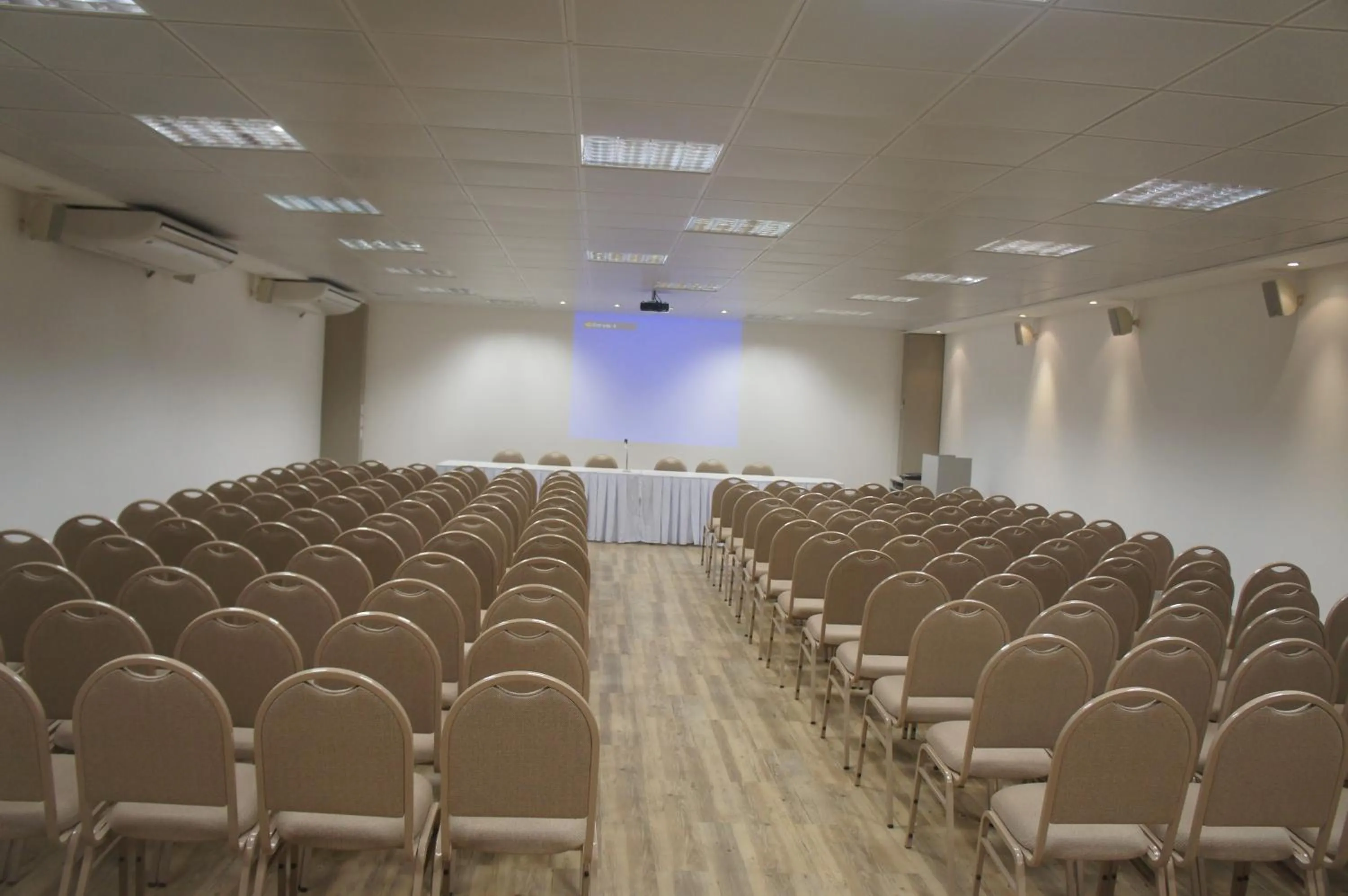 Business facilities in Hotel Barramares