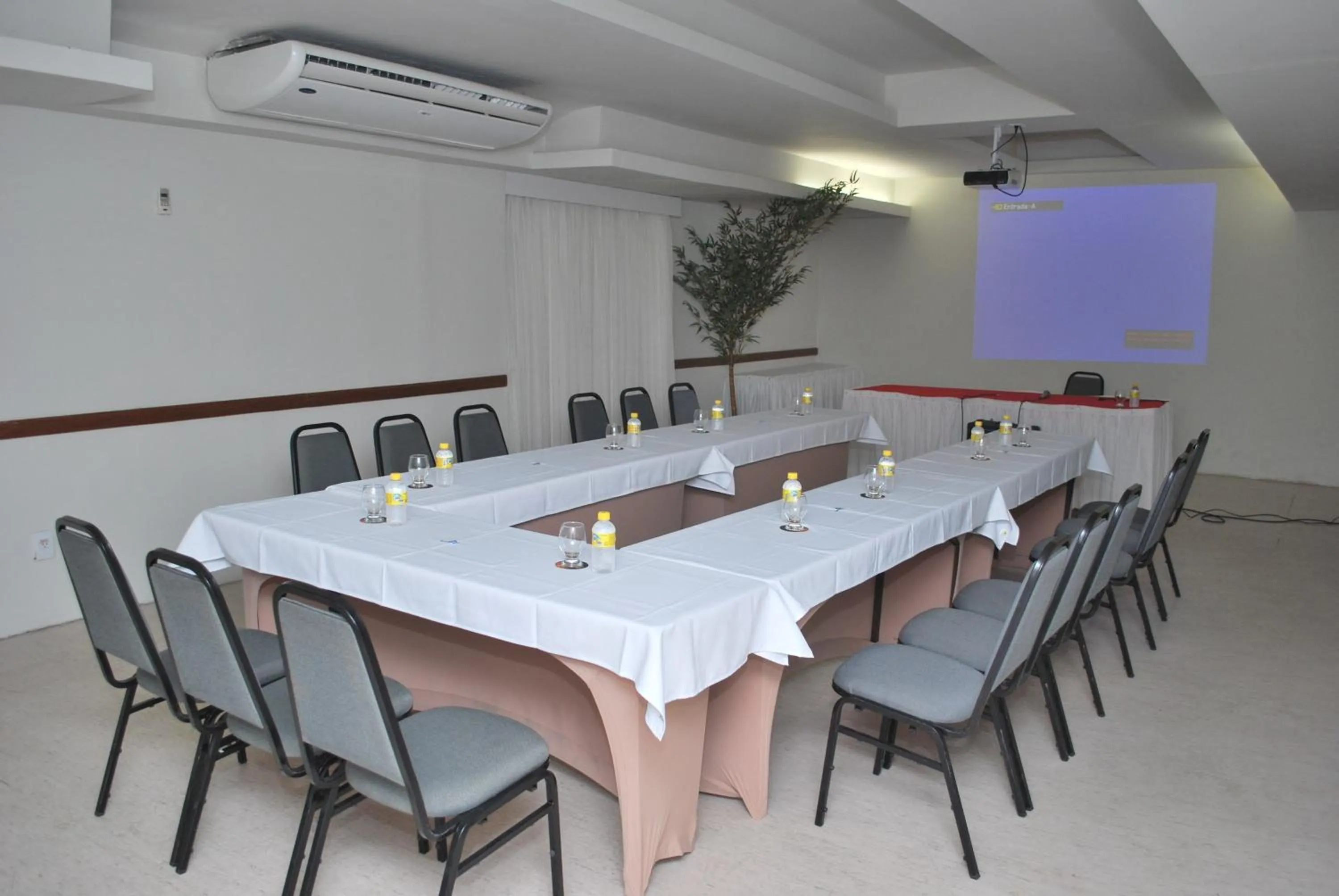 Business facilities in Hotel Barramares