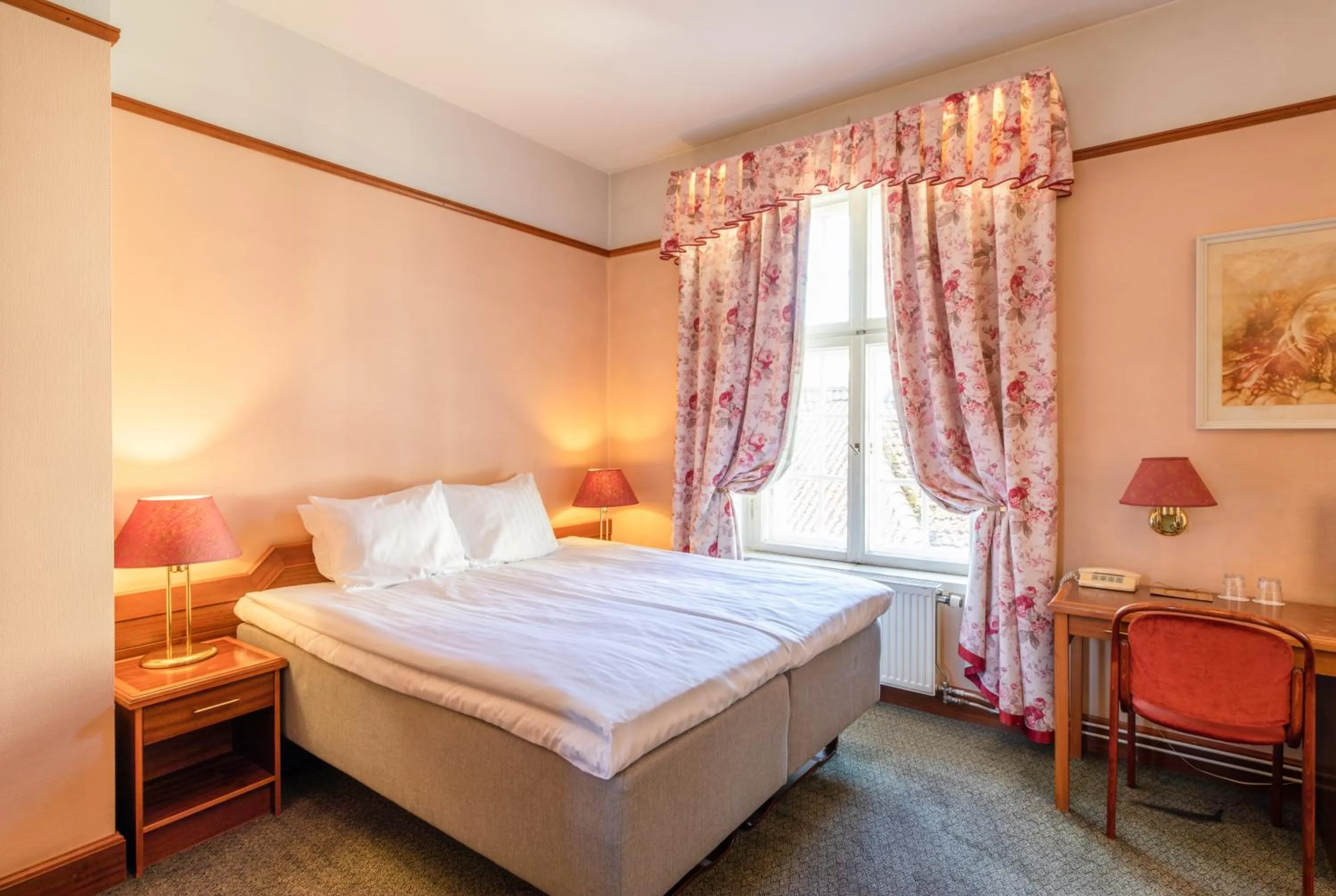 Bed in Hotel Victoria