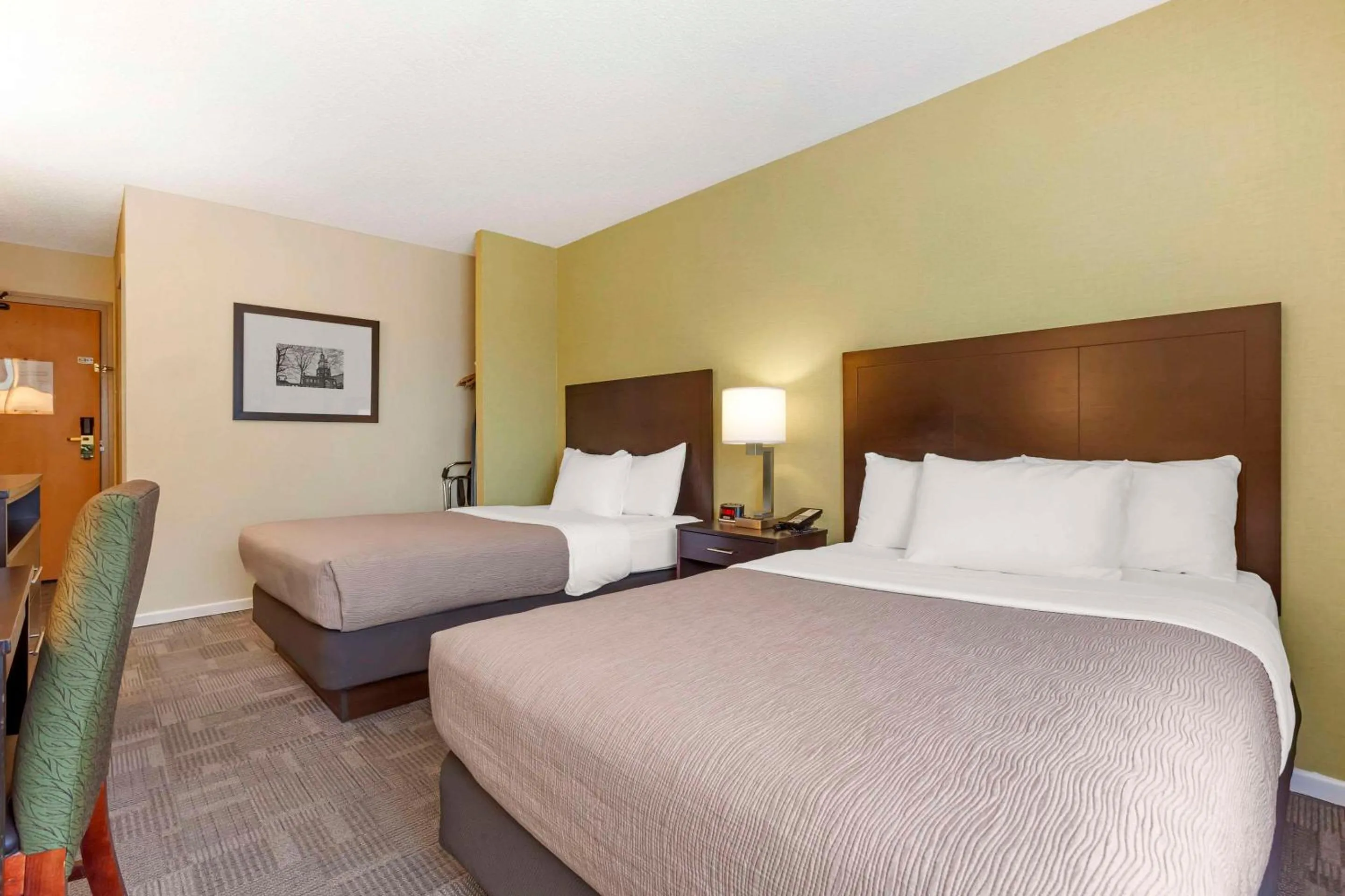 Bedroom, Bed in Quality Inn