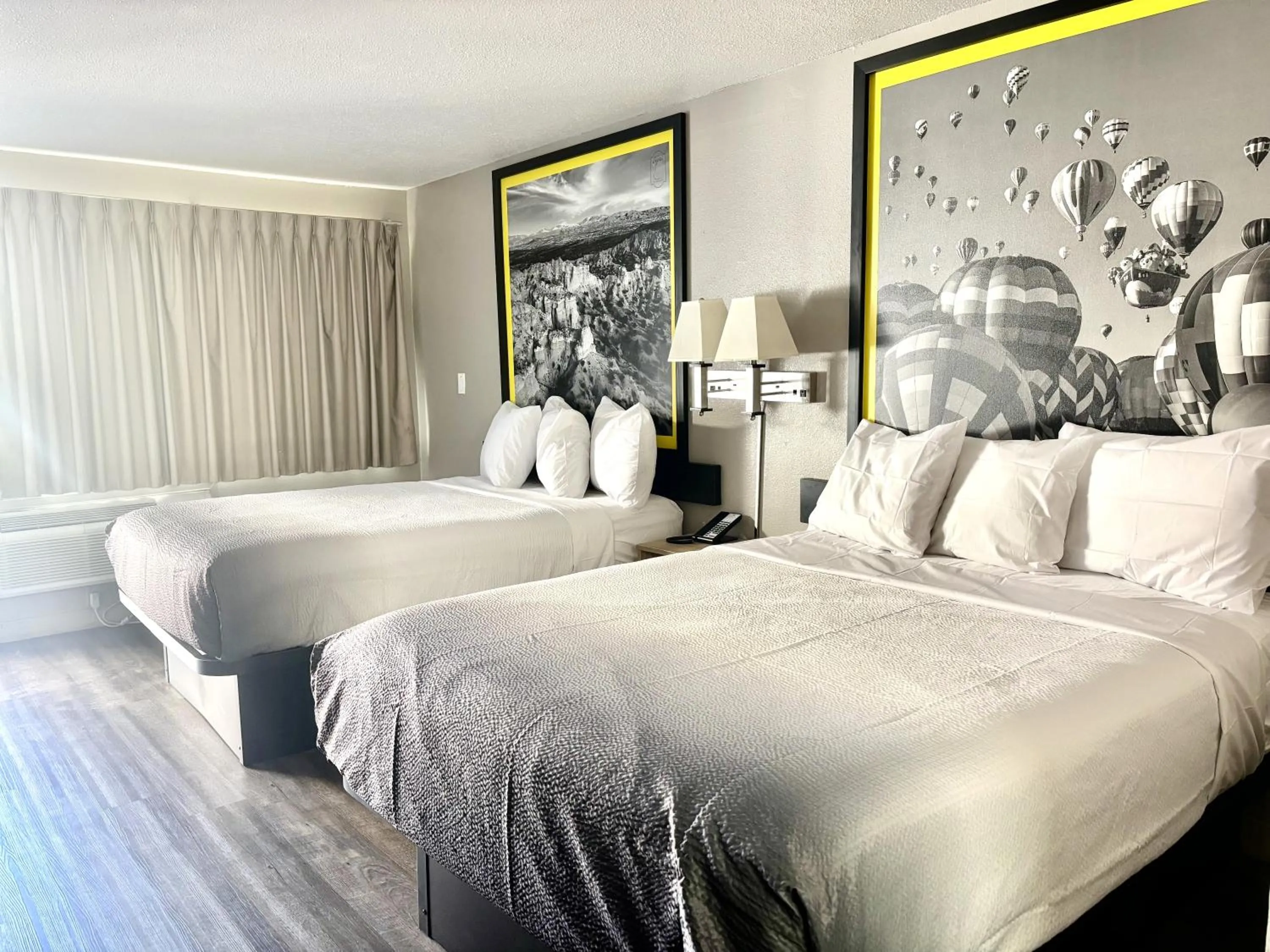 Bedroom, Bed in Super 8 by Wyndham Albuquerque Downtown