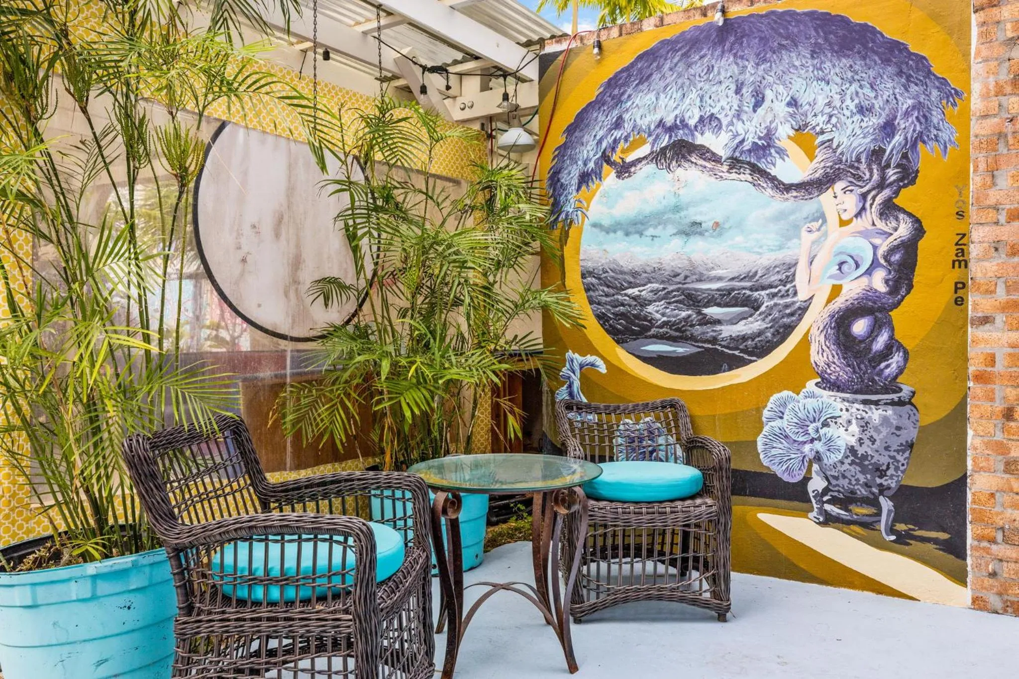 Day in The New Yorker Hotel Miami