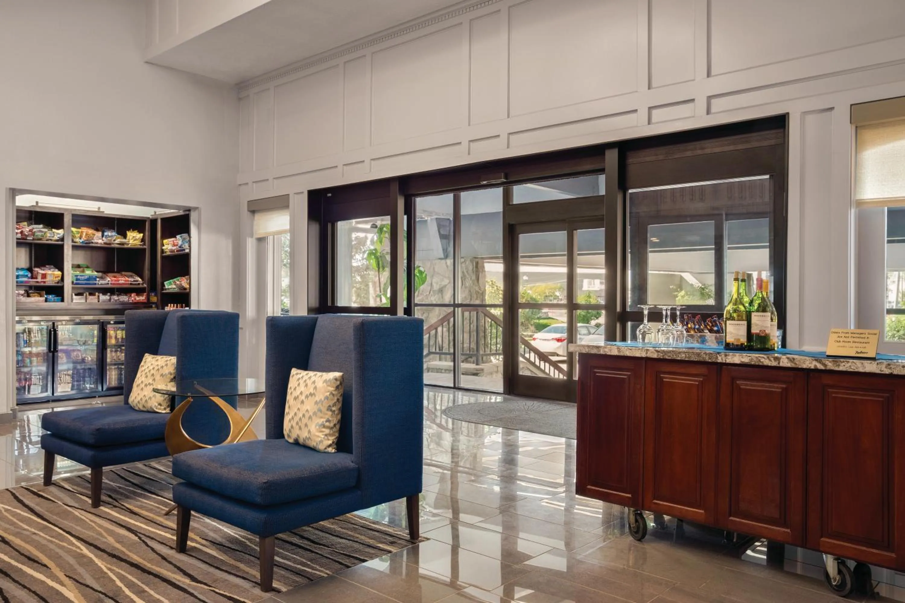 Lobby or reception in Radisson Hotel Salt Lake City Airport