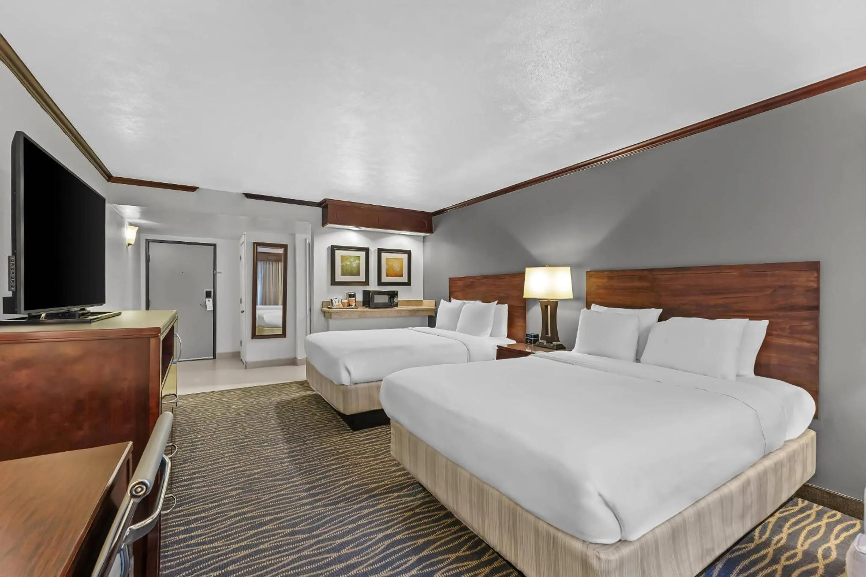 Bedroom, Bed in Radisson Hotel Salt Lake City Airport