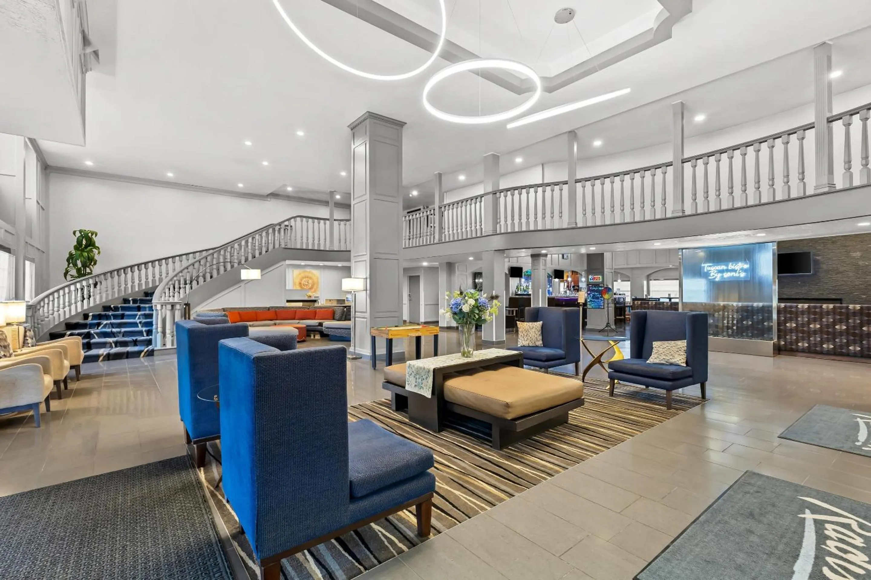 Lobby or reception in Radisson Hotel Salt Lake City Airport