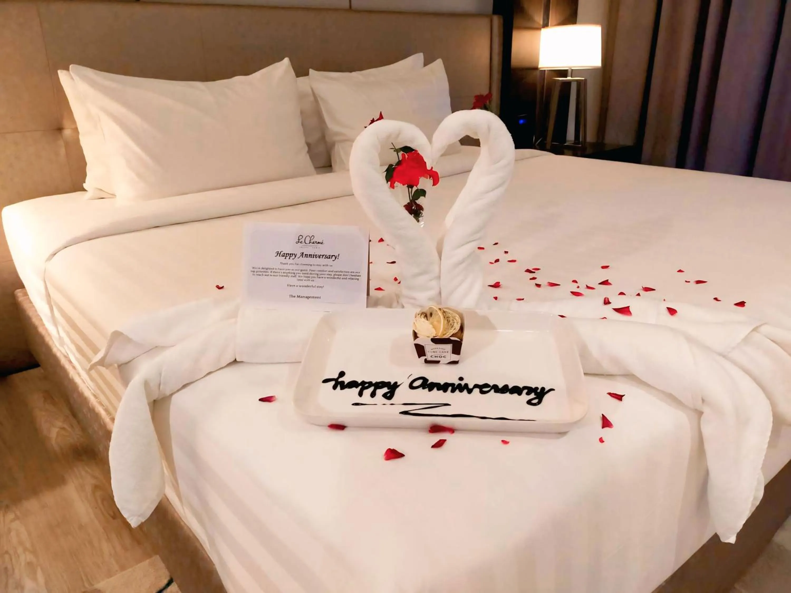 Decorative detail, Bed in Le Charmé Suites - Subic