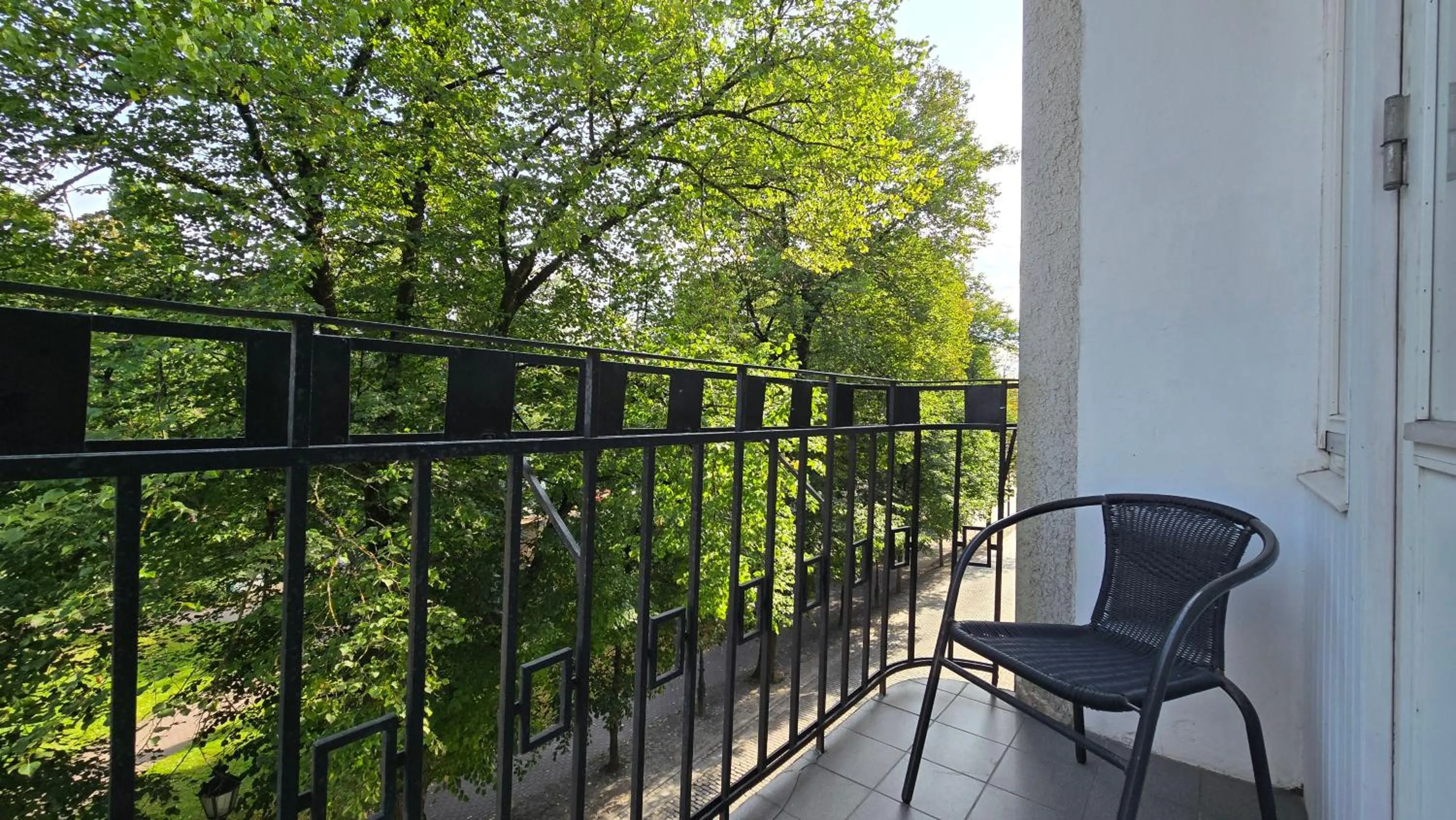 Spring in Barclay Hotel