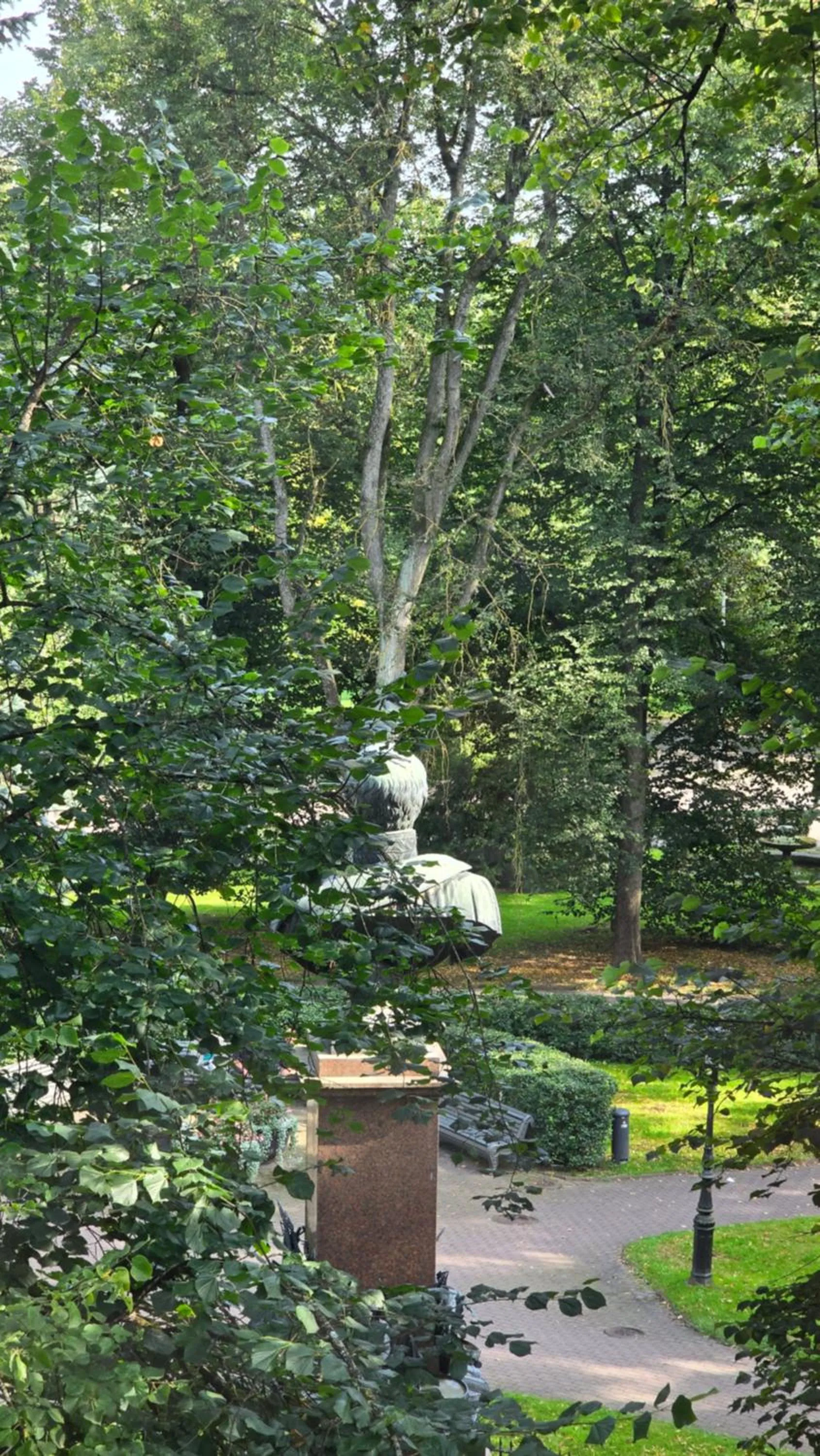 Property building in Barclay Hotel