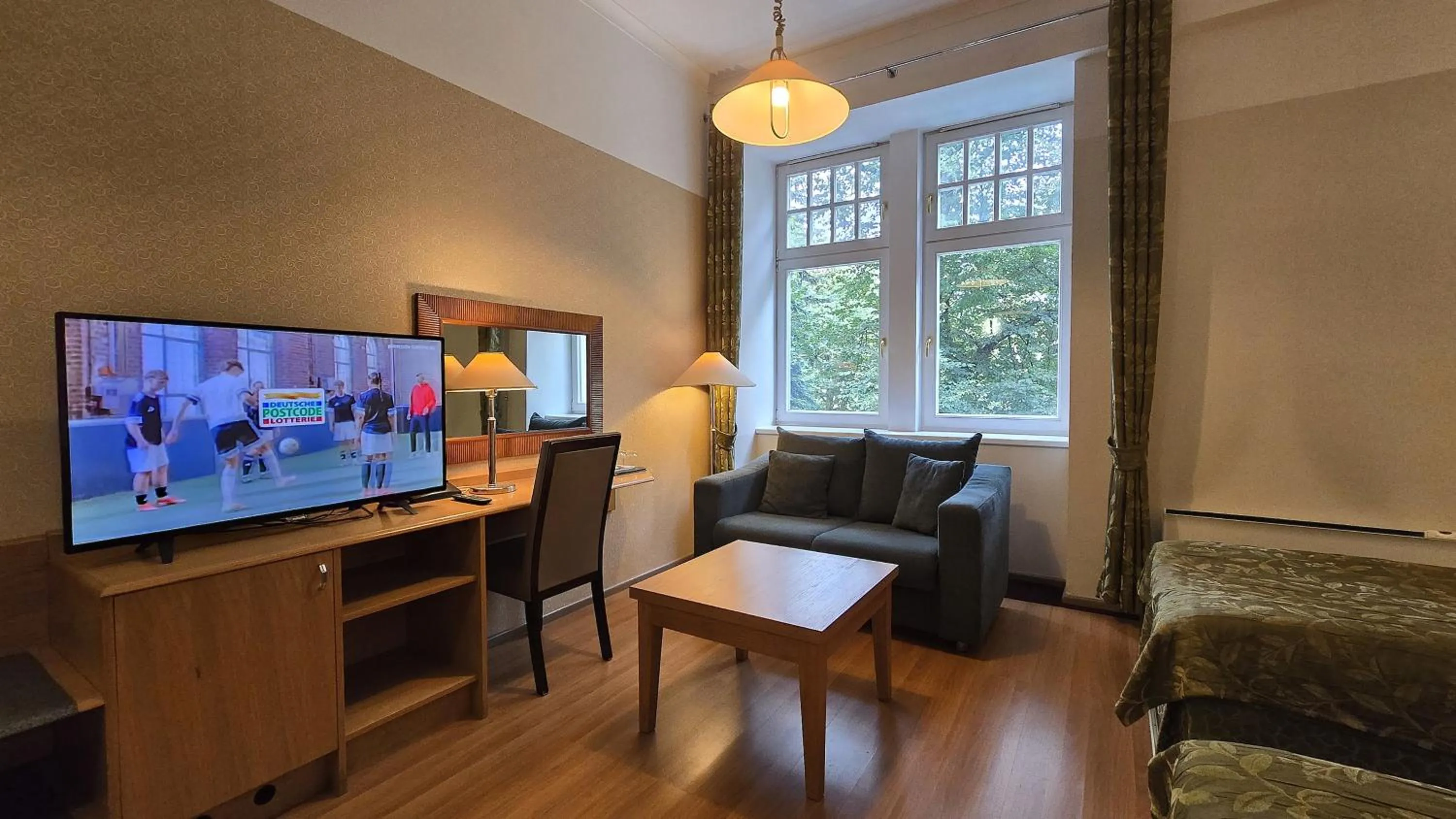 Bed in Barclay Hotel