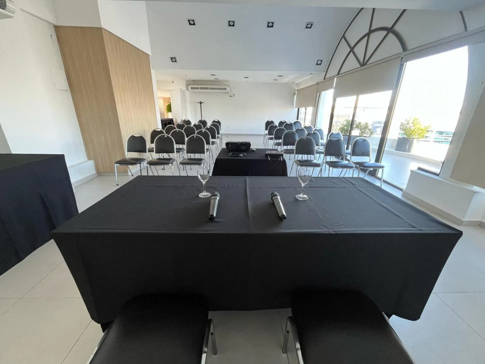 Urquiza Apart Hotel & Suites