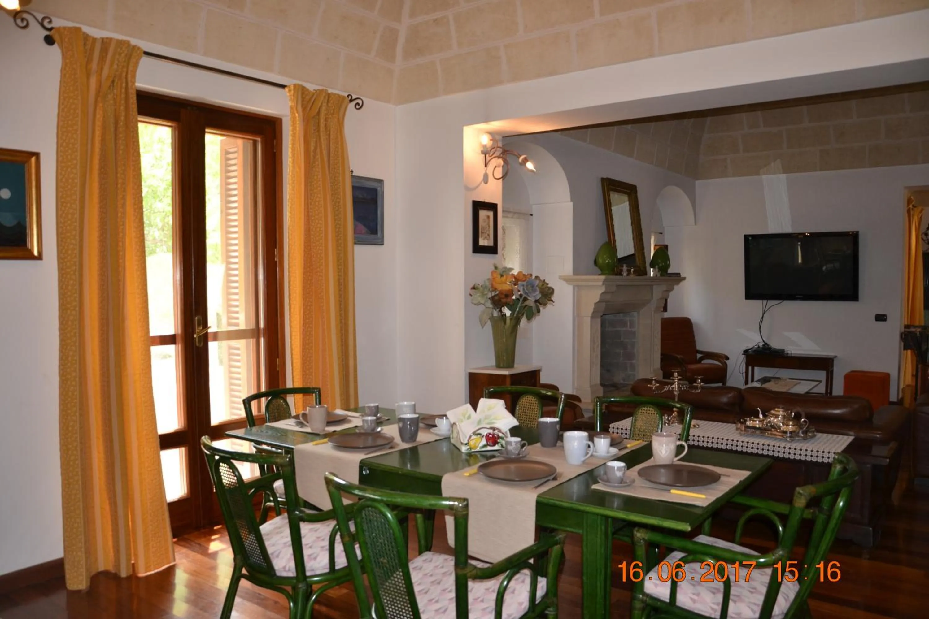 Italian breakfast in Masseria Fragnale