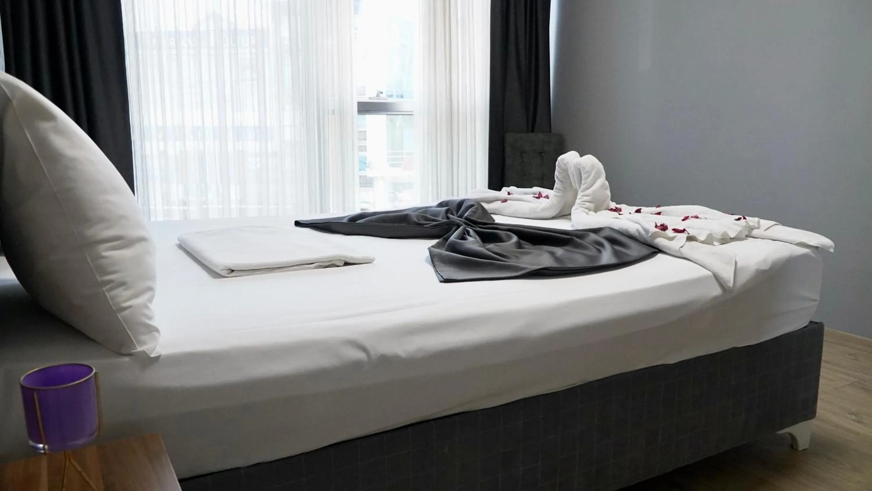 Bed in Skyport Istanbul