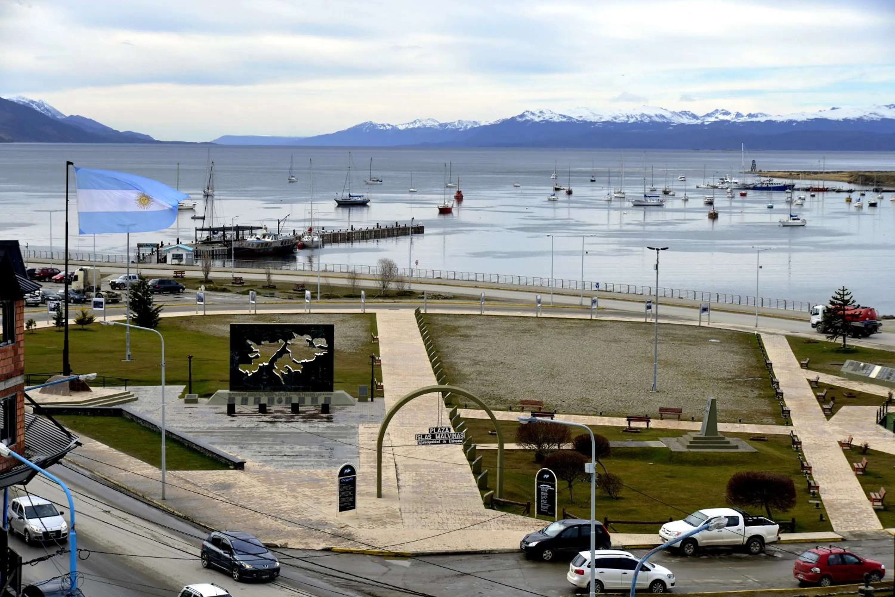Area and facilities in Los Naranjos