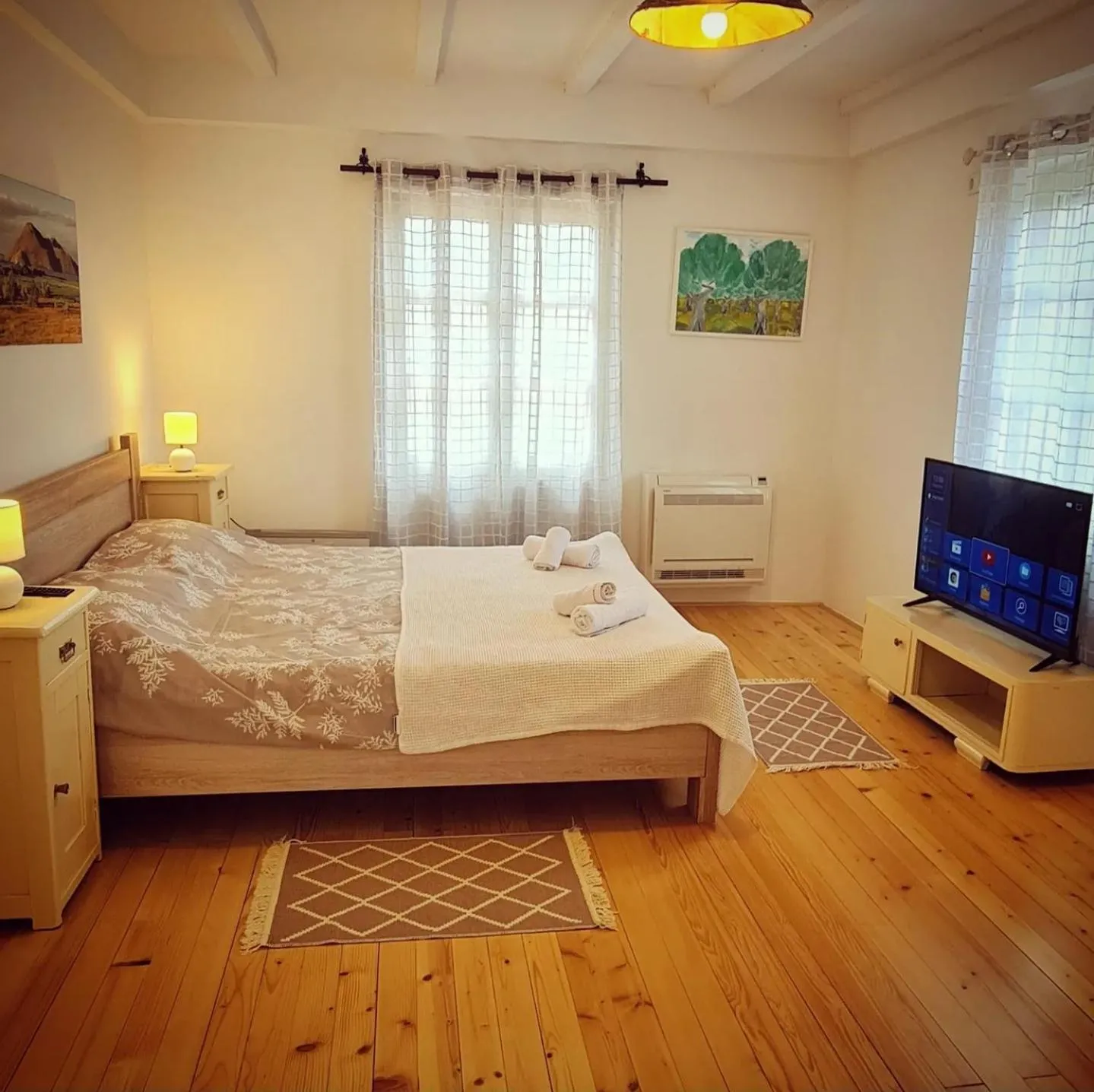 Bed in Dembelija Rooms