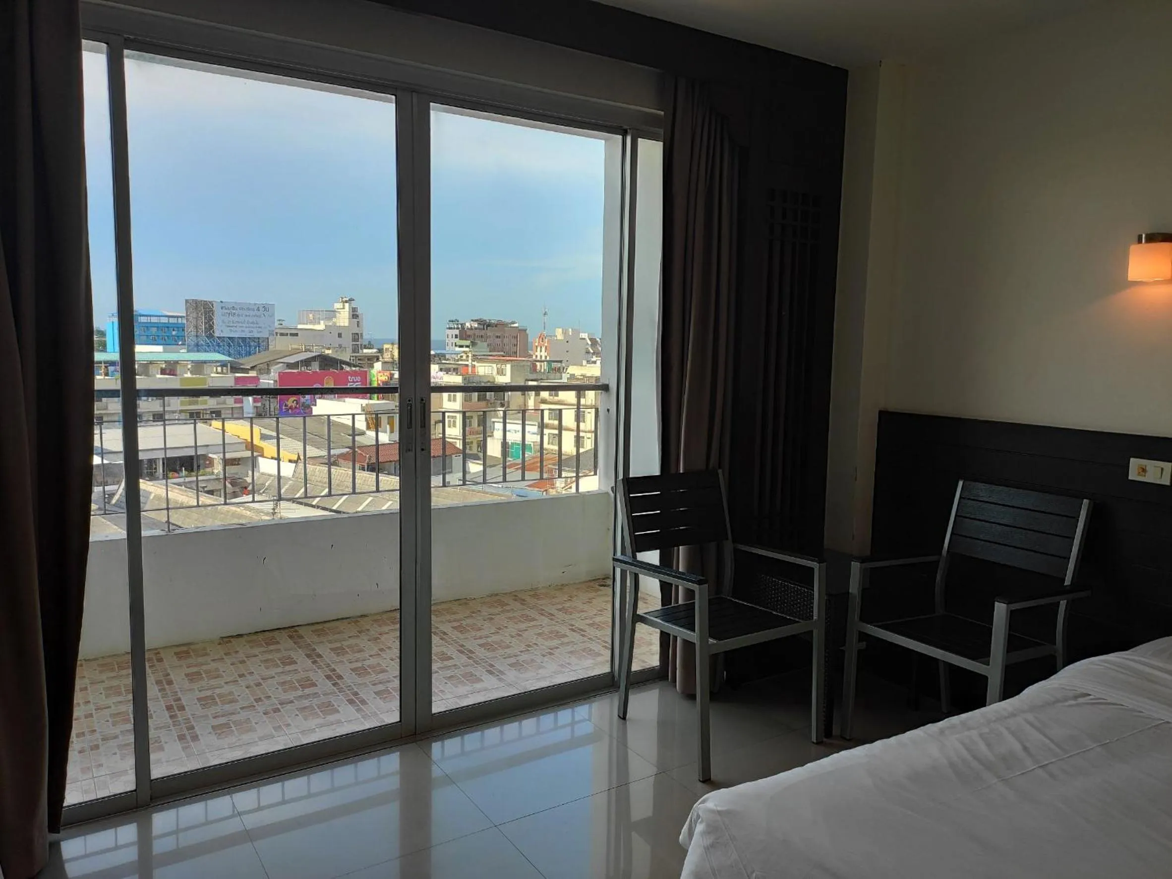 Balcony/Terrace, Bed in Baan Manthana Hotel, Hua Hin