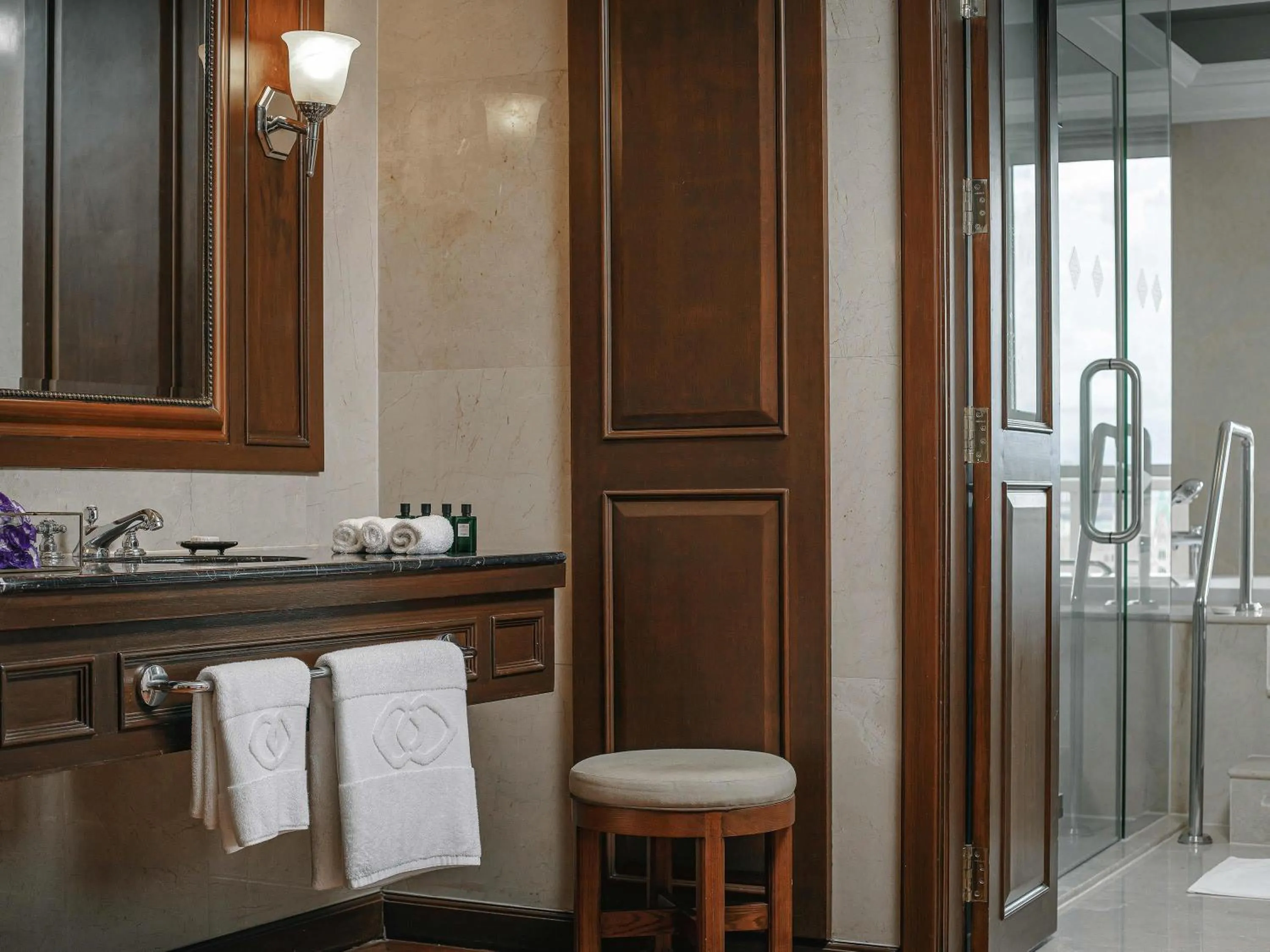 Photo of the whole room in Sofitel Phnom Penh Phokeethra