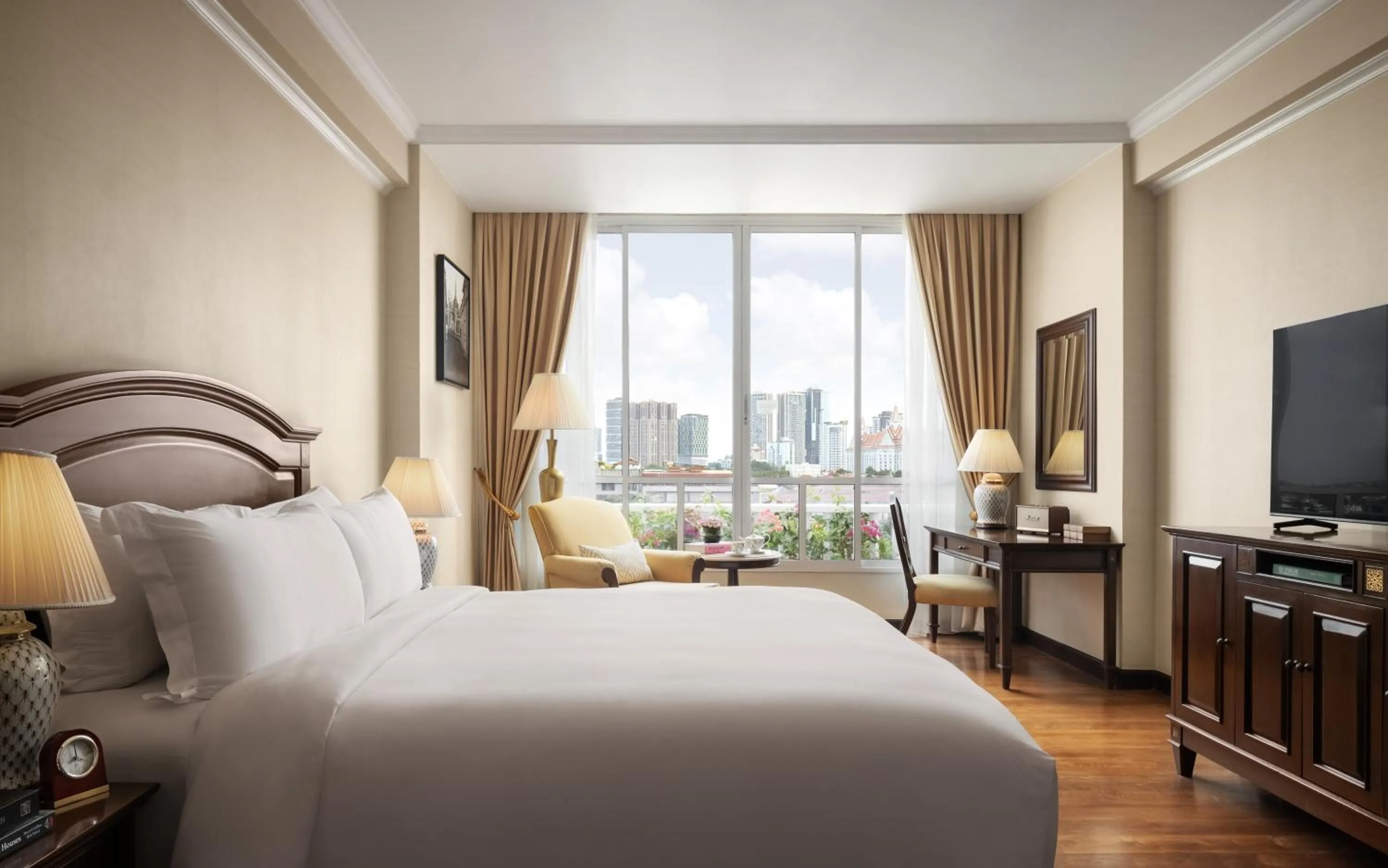 Bedroom, Bed in Sofitel Phnom Penh Phokeethra