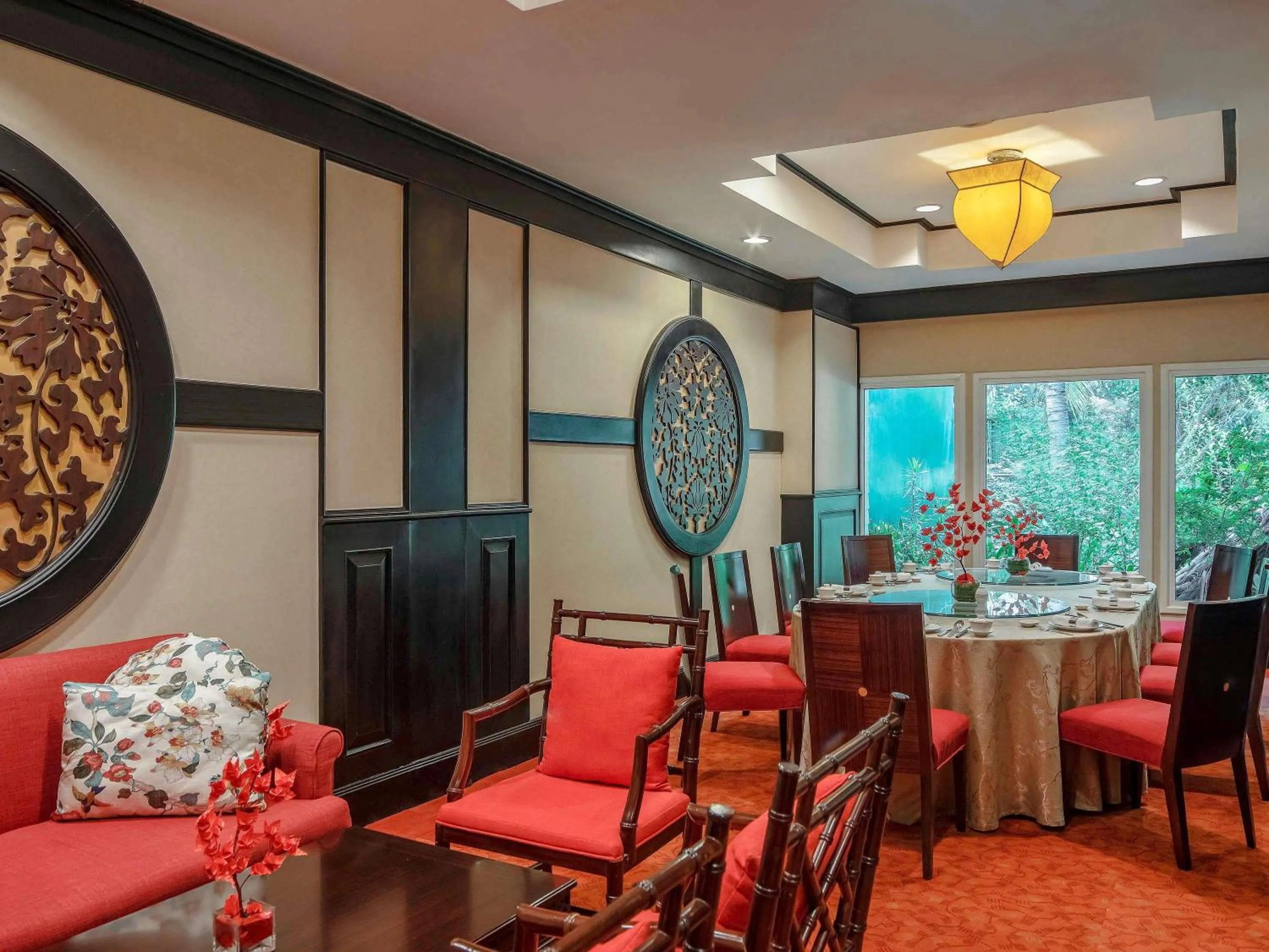 Restaurant/places to eat in Sofitel Phnom Penh Phokeethra