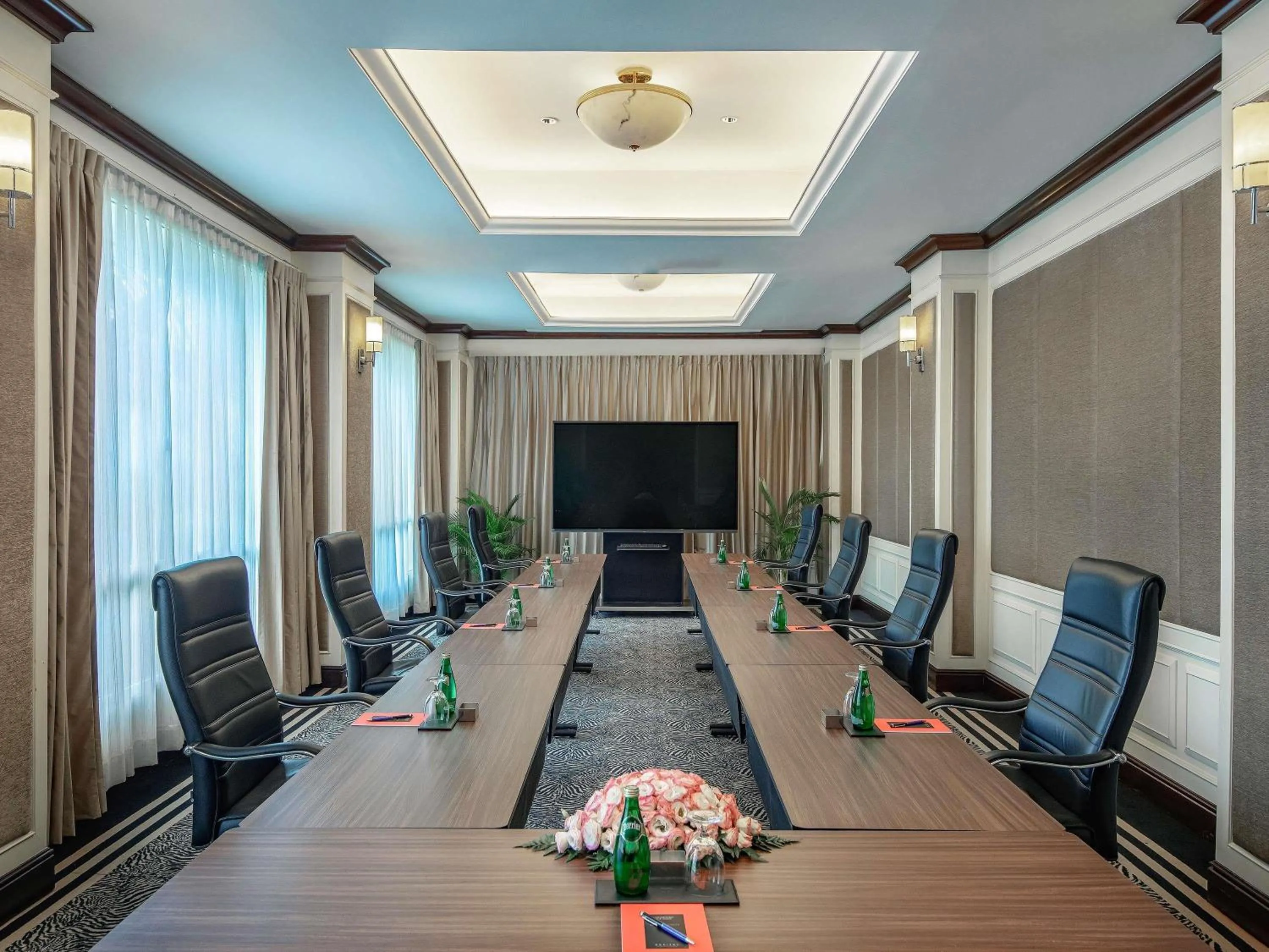 Meeting/conference room in Sofitel Phnom Penh Phokeethra