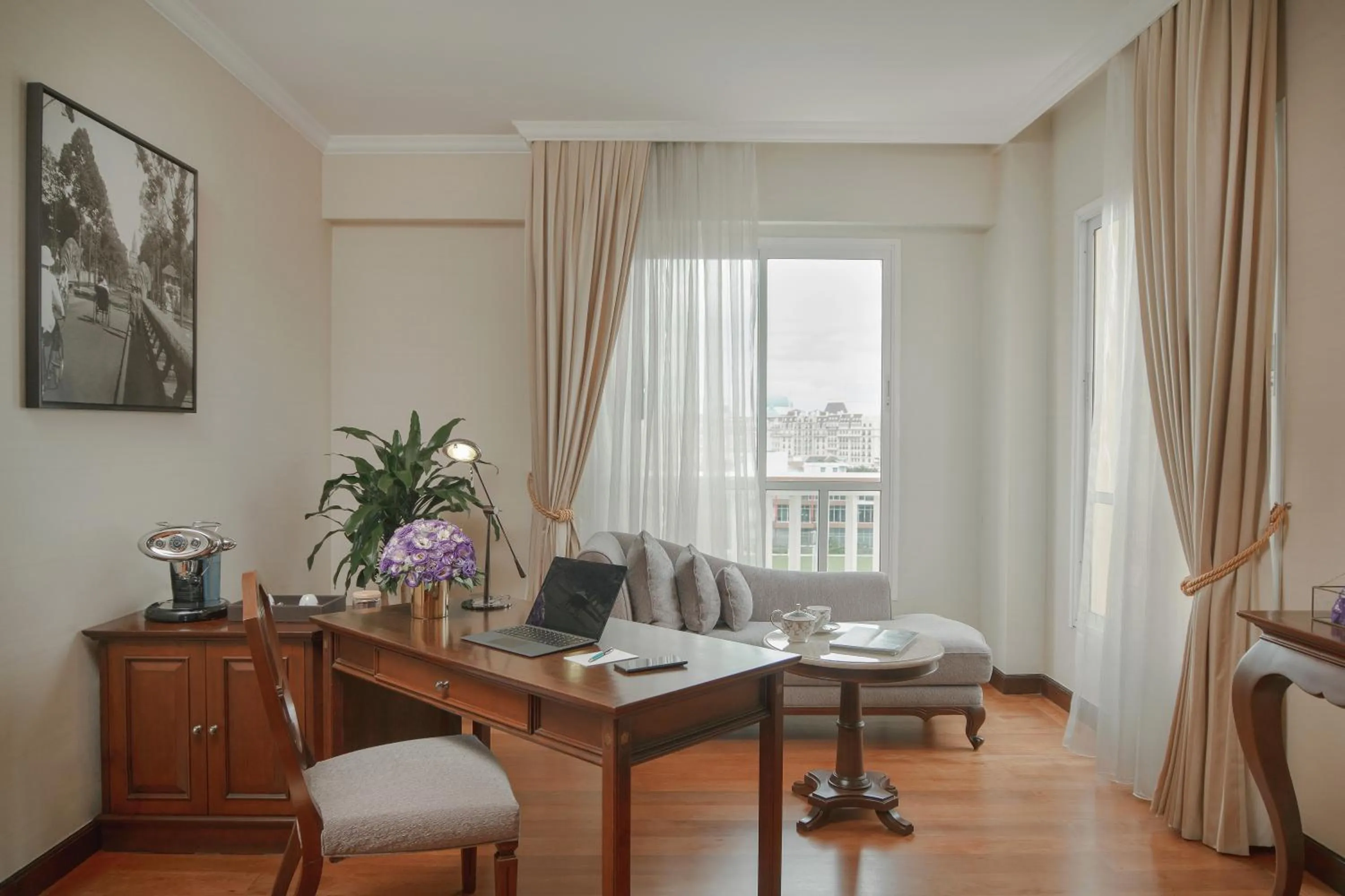 Bedroom in Sofitel Phnom Penh Phokeethra