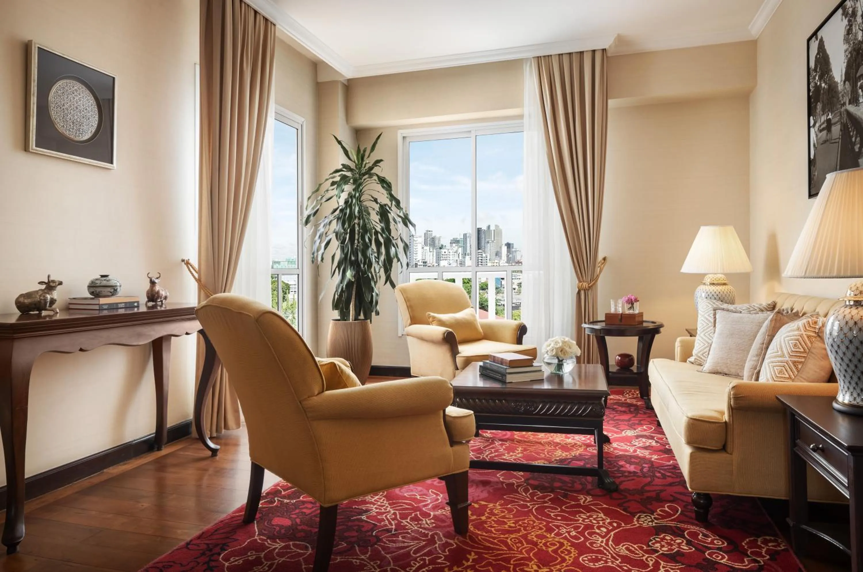 Living room in Sofitel Phnom Penh Phokeethra