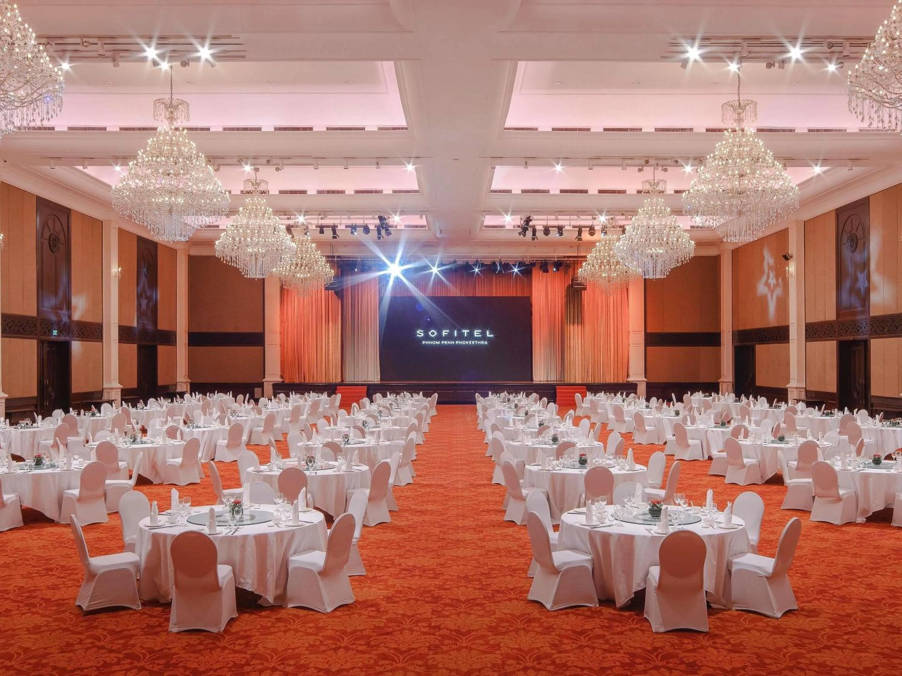 Meeting/conference room in Sofitel Phnom Penh Phokeethra