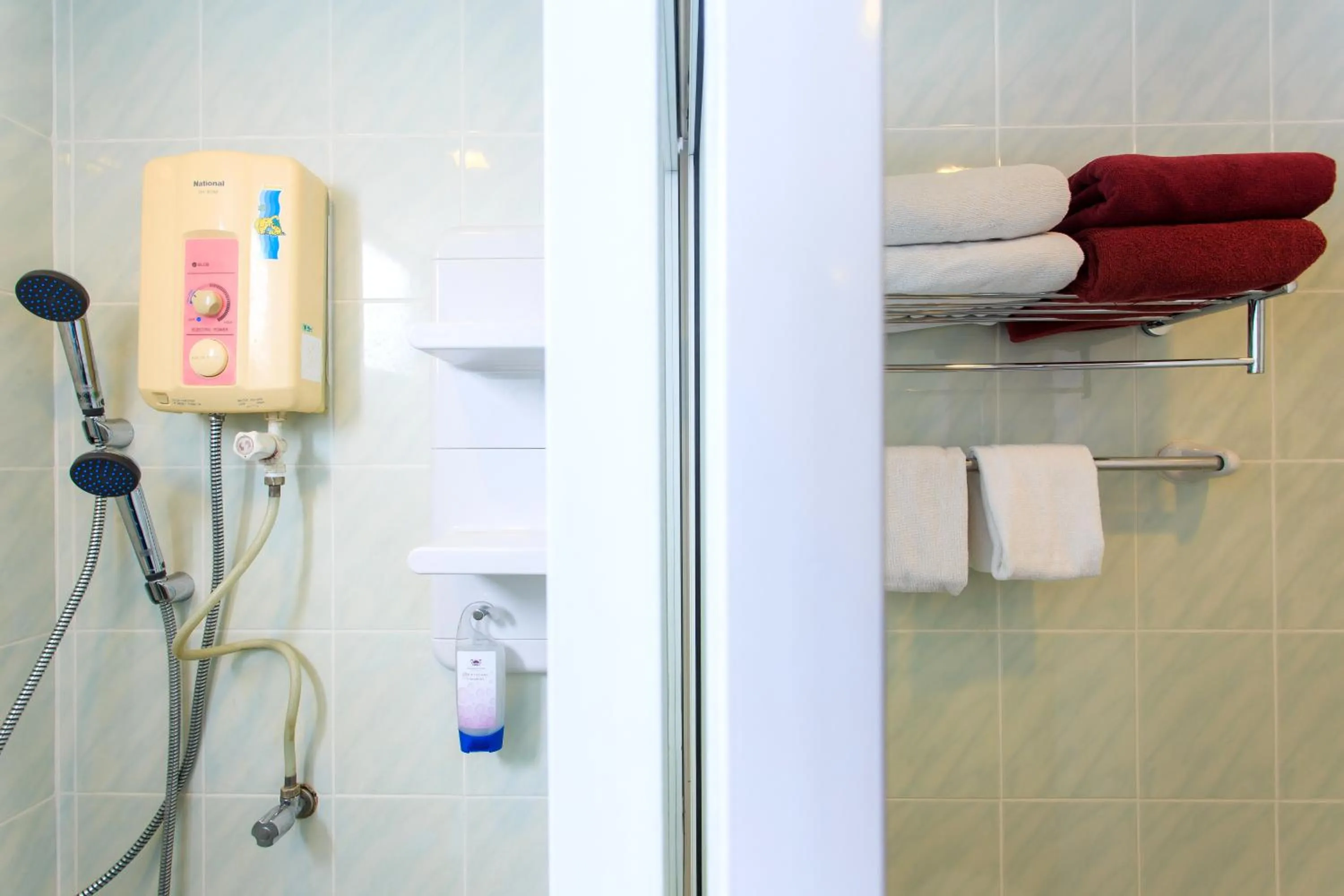 Bathroom in Chaweng Budget Hotel