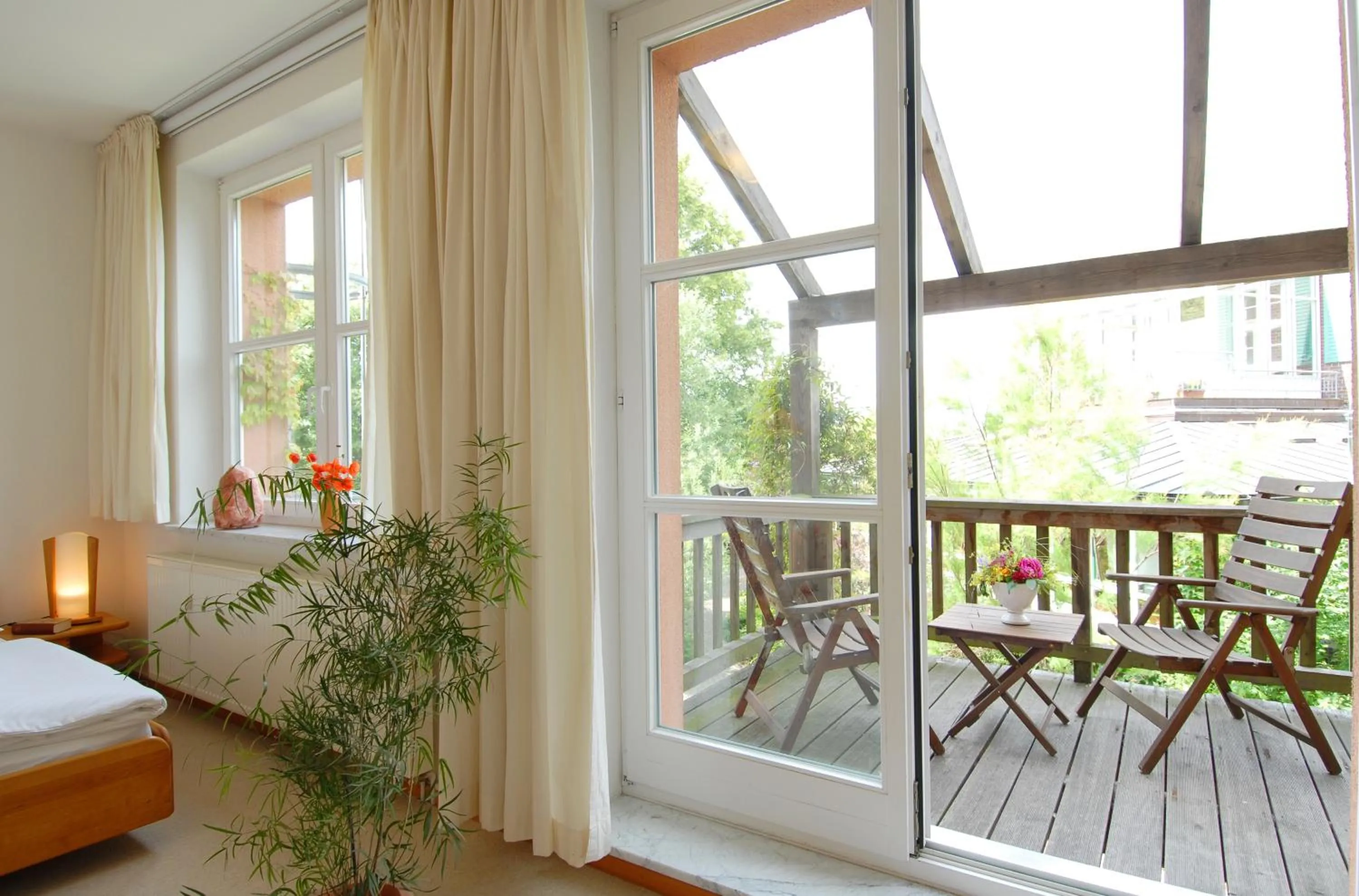 Photo of the whole room, Bed in Bio- und Gesundheitshotel Gutshaus Stellshagen