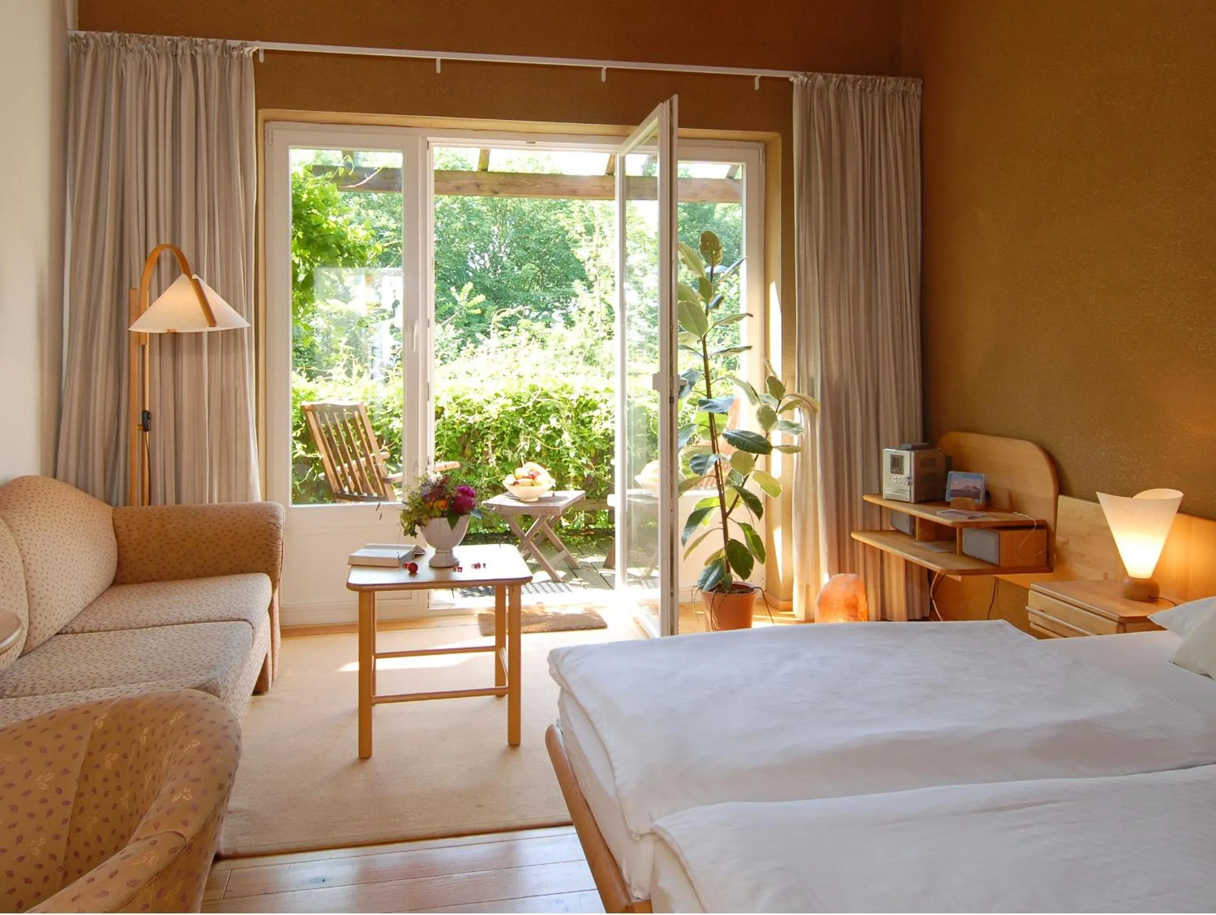 Photo of the whole room, Bed in Bio- und Gesundheitshotel Gutshaus Stellshagen