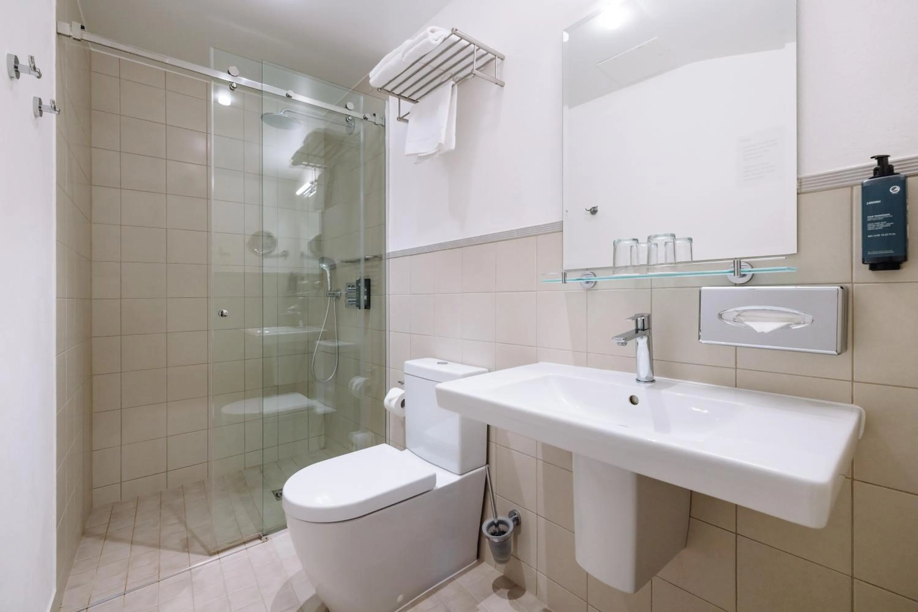 Bathroom in Hestia Hotel Barons Old Town