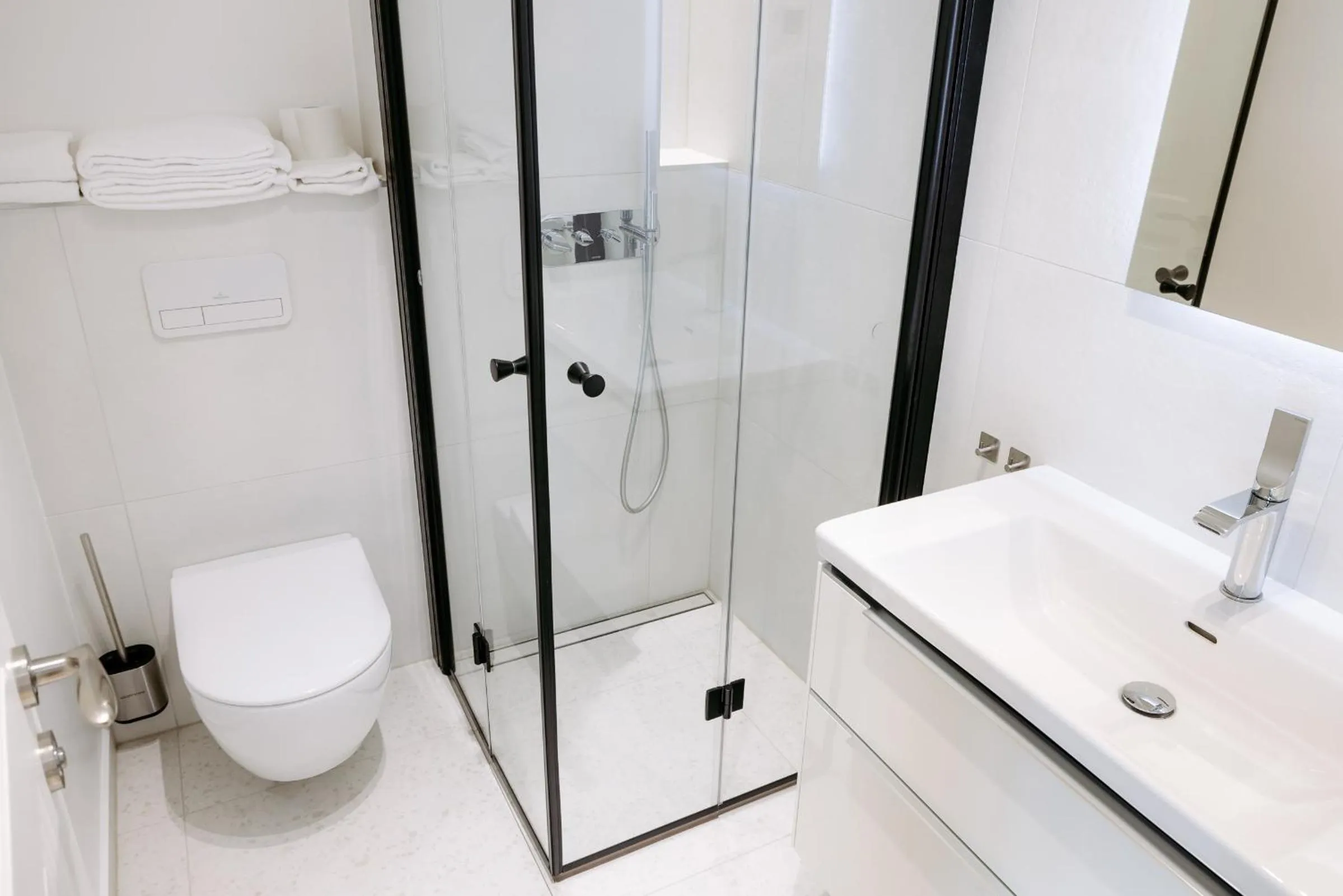 Shower in Hestia Hotel Barons Old Town