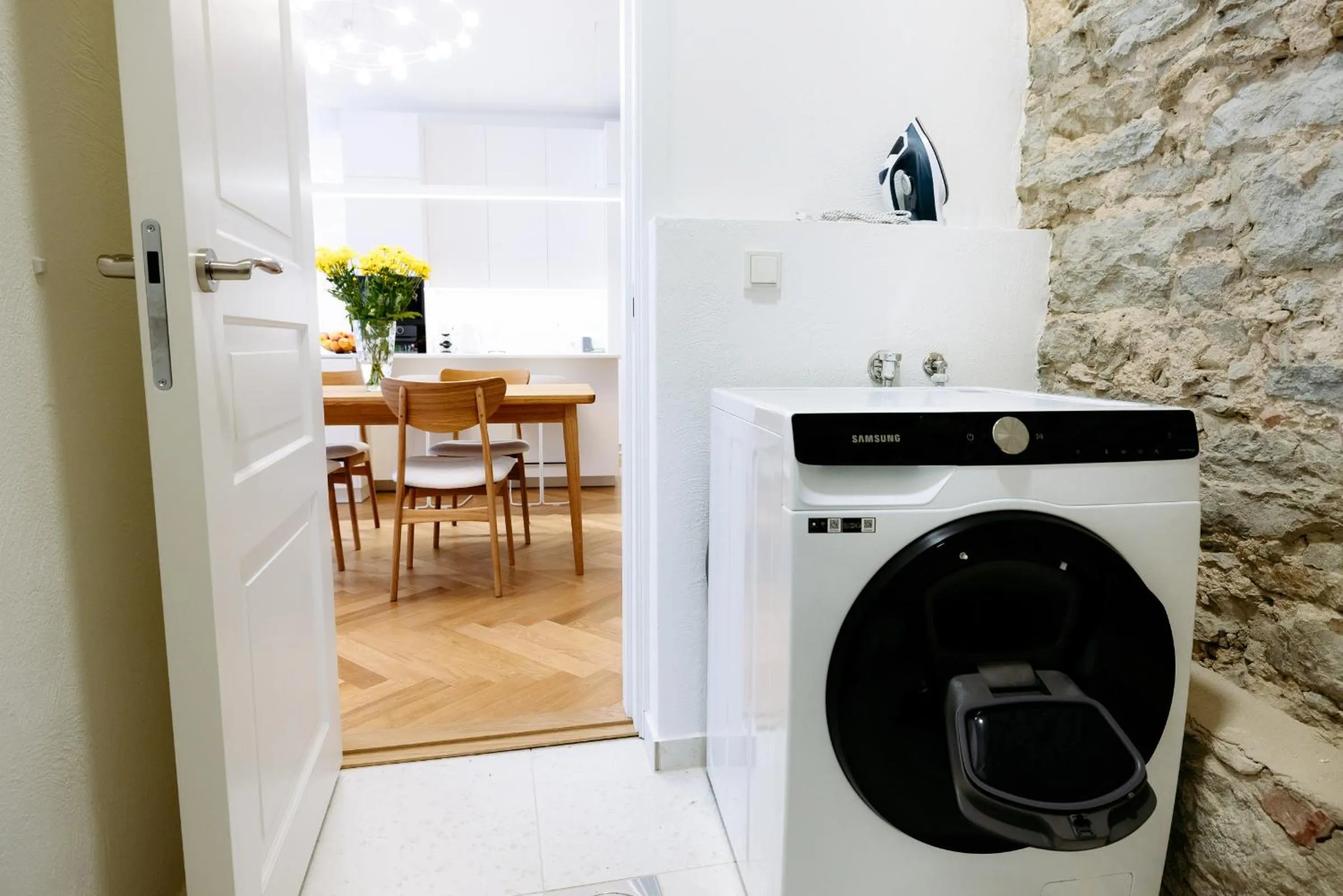 washing machine in Hestia Hotel Barons Old Town