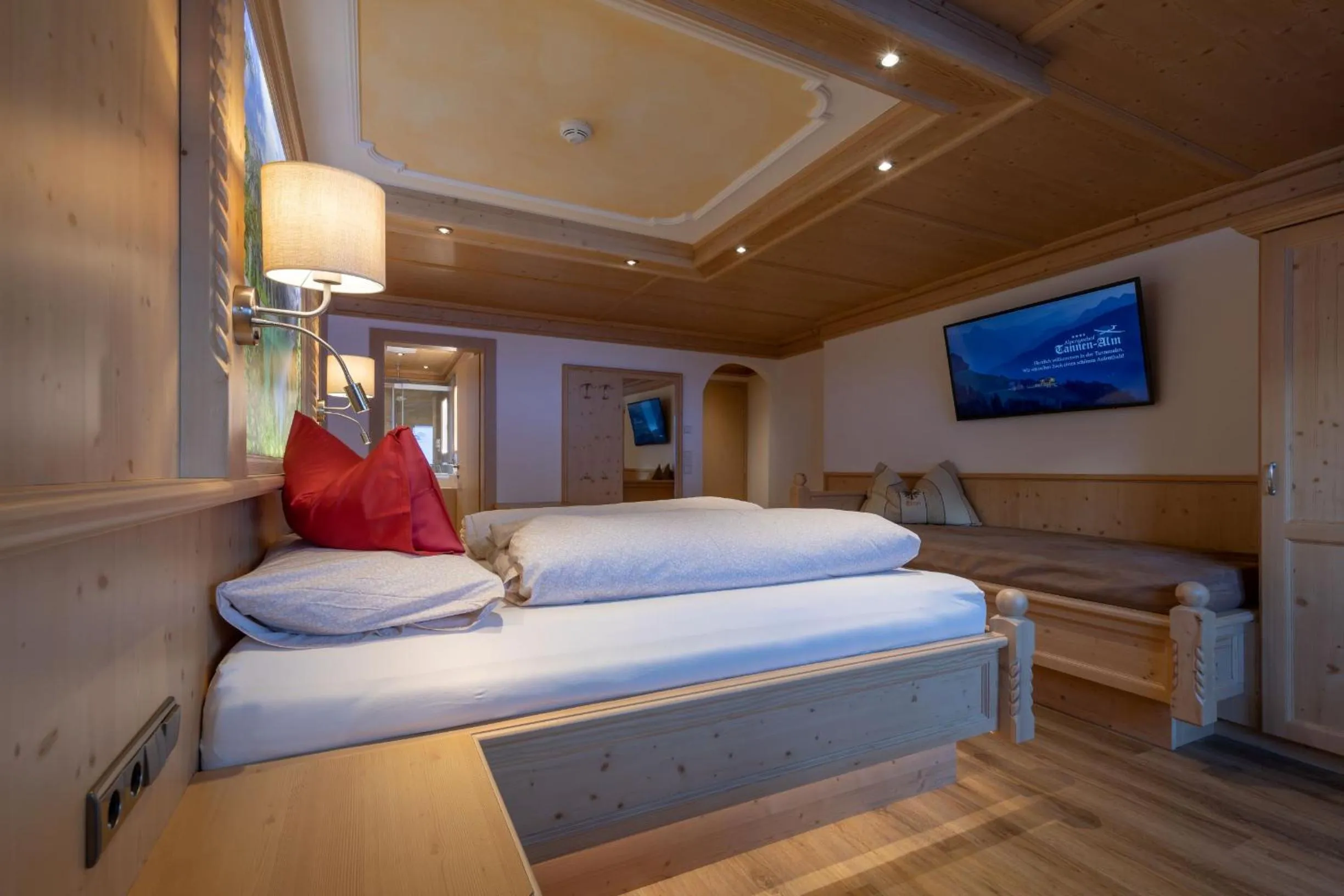 Bed in Gasthof Tannen - Alm