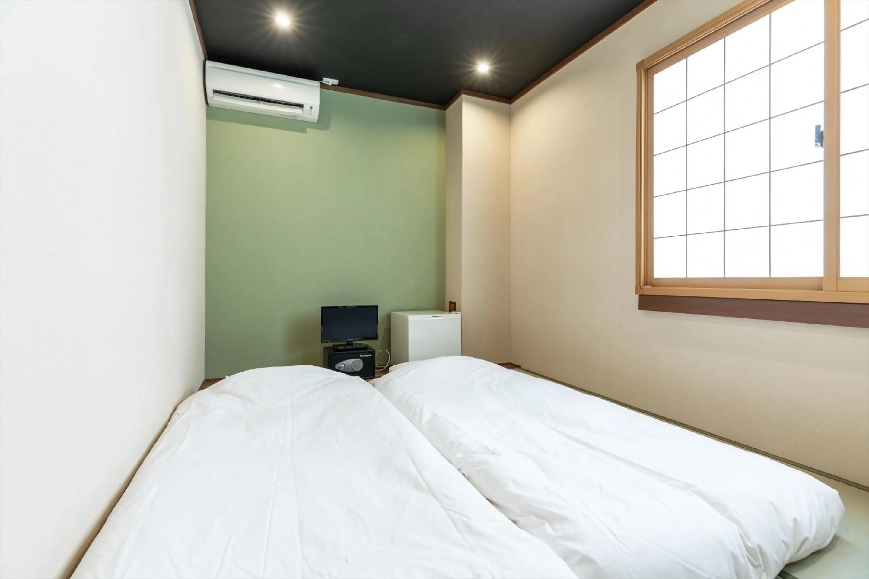 Bed in Seiki Kyoto Station