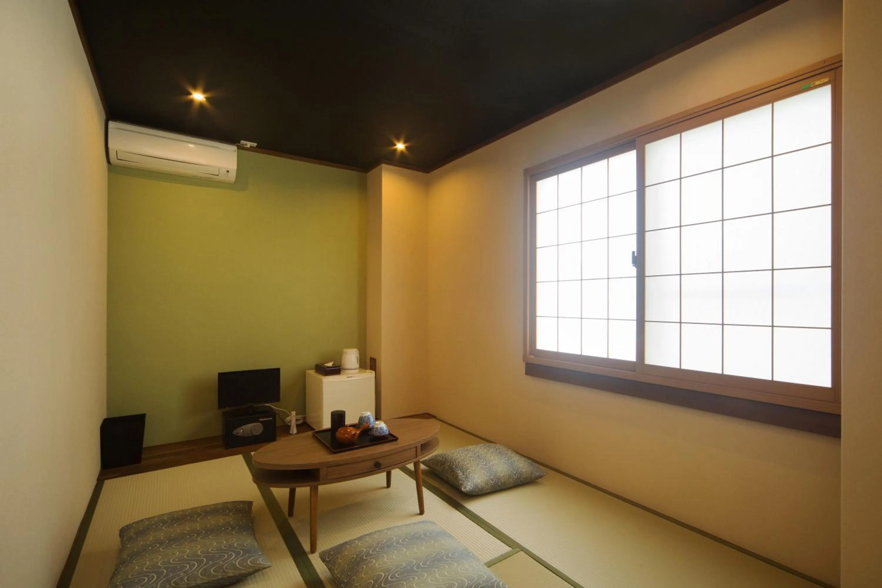 Seating area in Seiki Kyoto Station